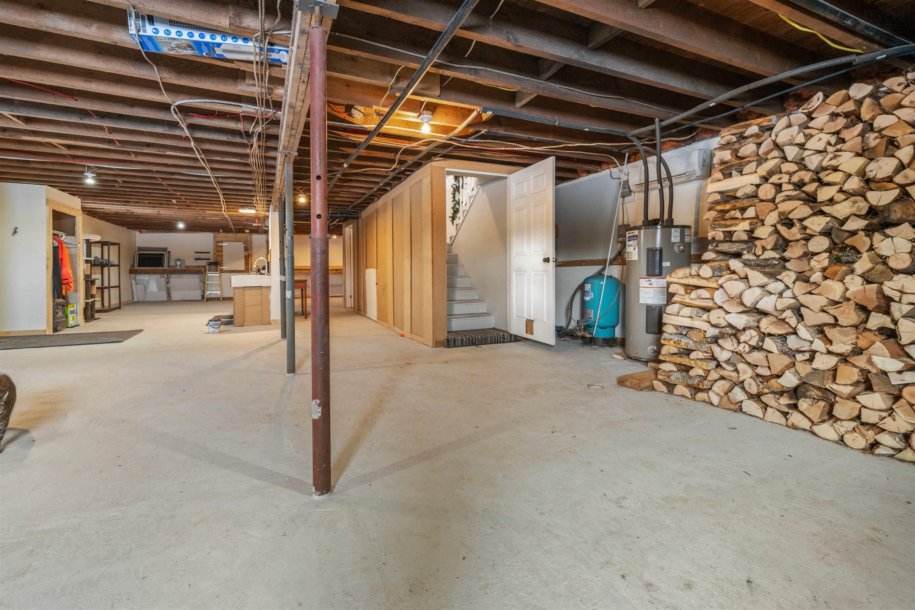 $359,900.00: 1197 HIGHWAY 2, Five Islands