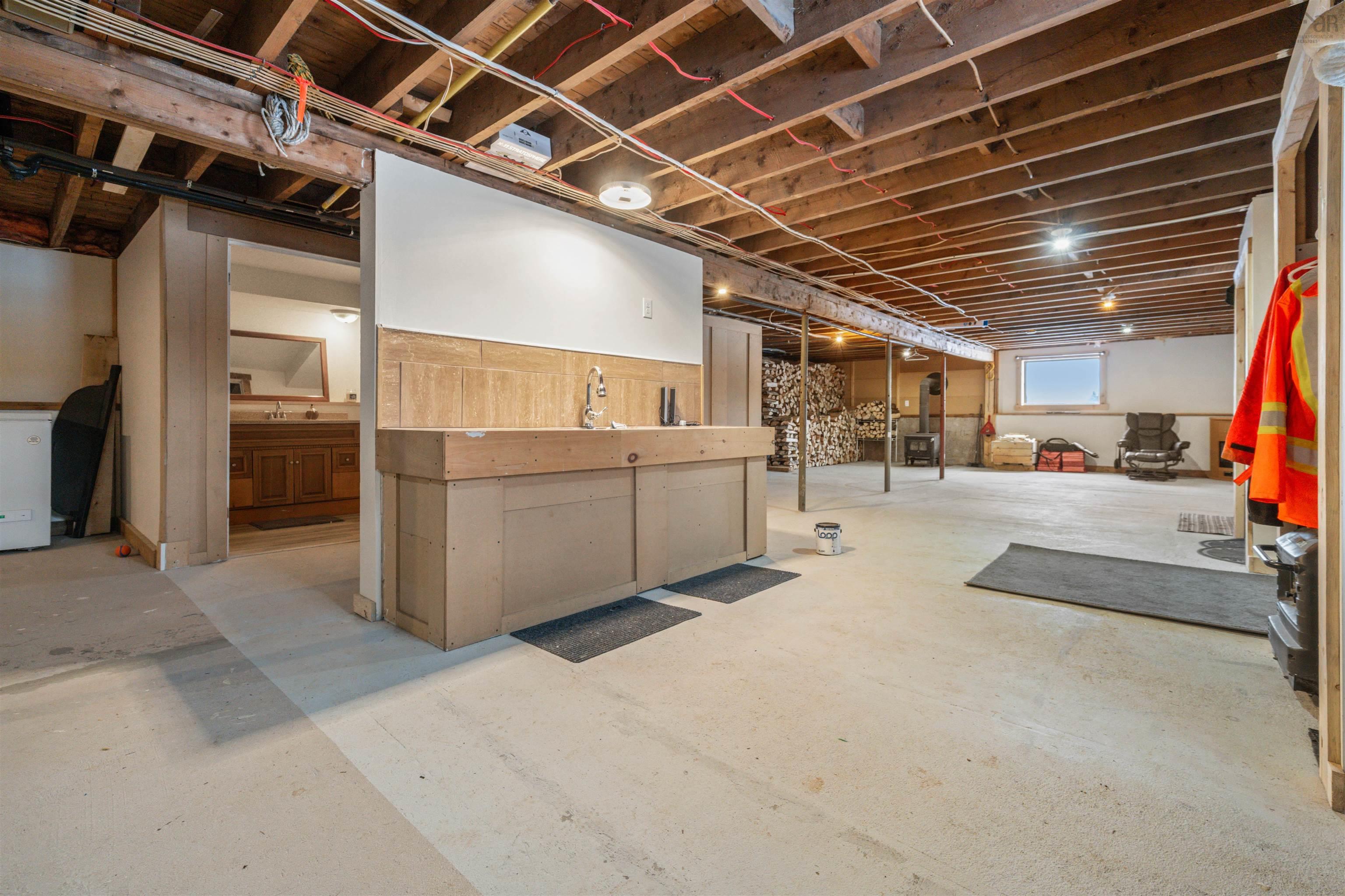 $359,900.00: 1197 HIGHWAY 2, Five Islands