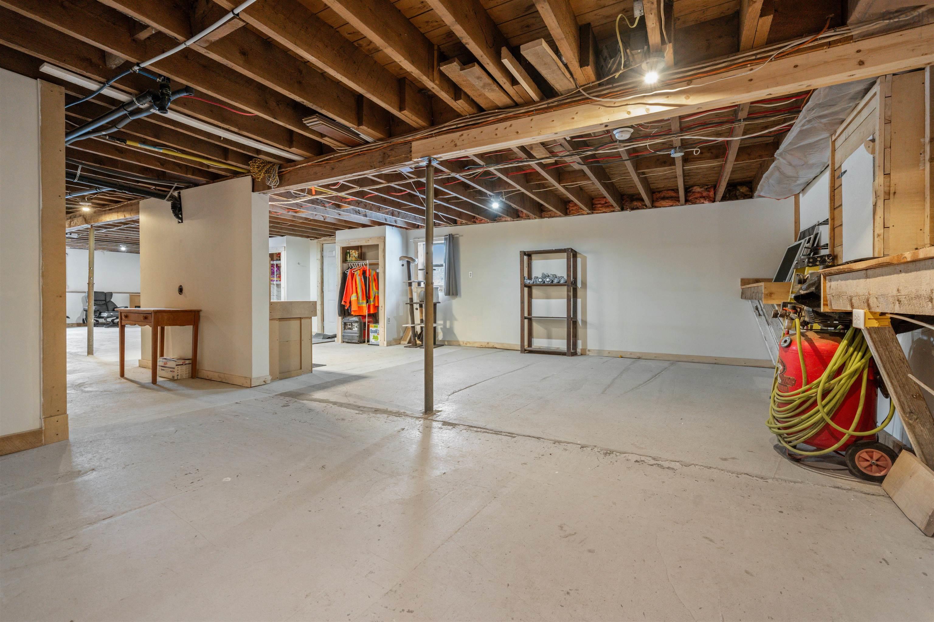 $359,900.00: 1197 HIGHWAY 2, Five Islands