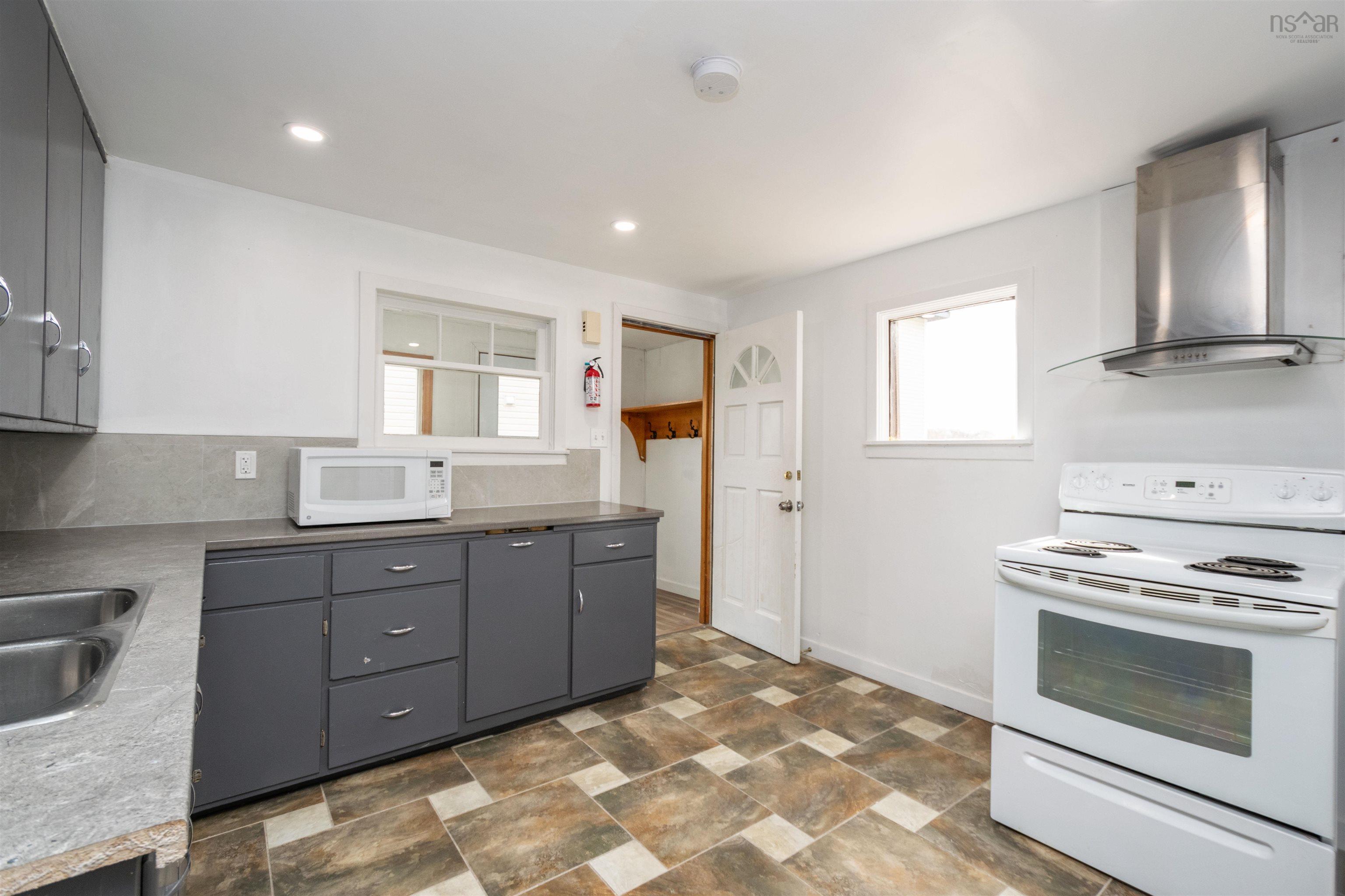 $479,000.00: 12 Layton Road, Halifax