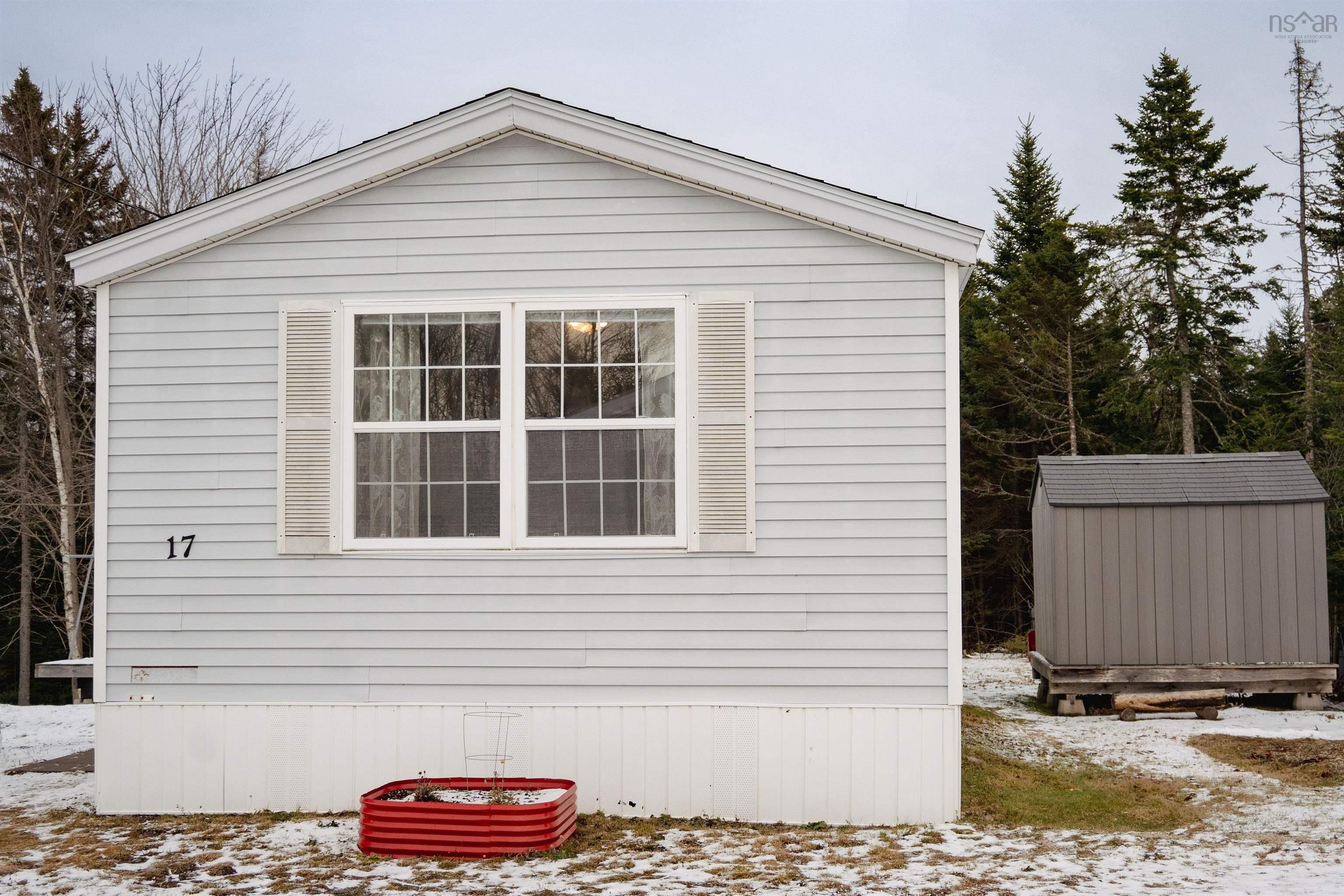 $125,000.00: 17 Cook Drive, East River