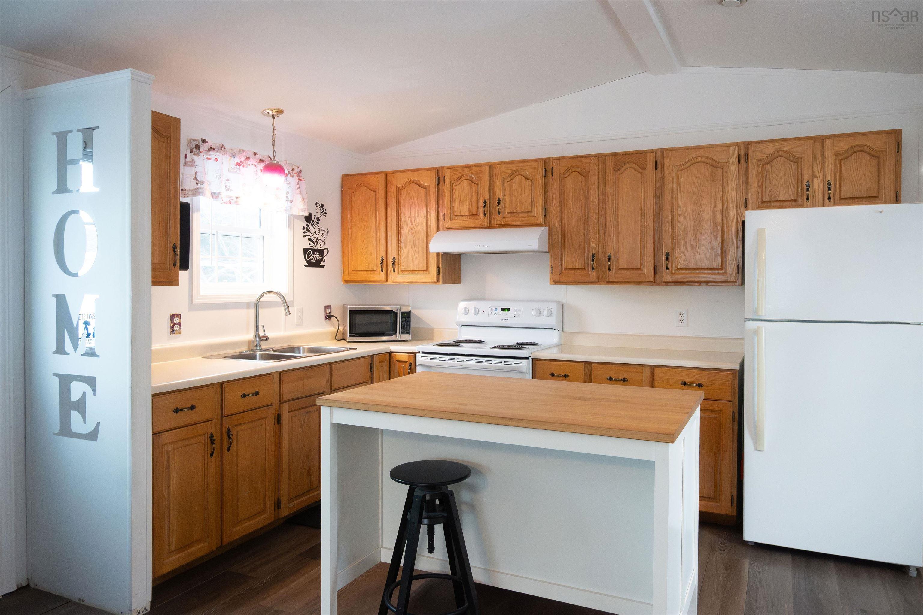 $125,000.00: 17 Cook Drive, East River