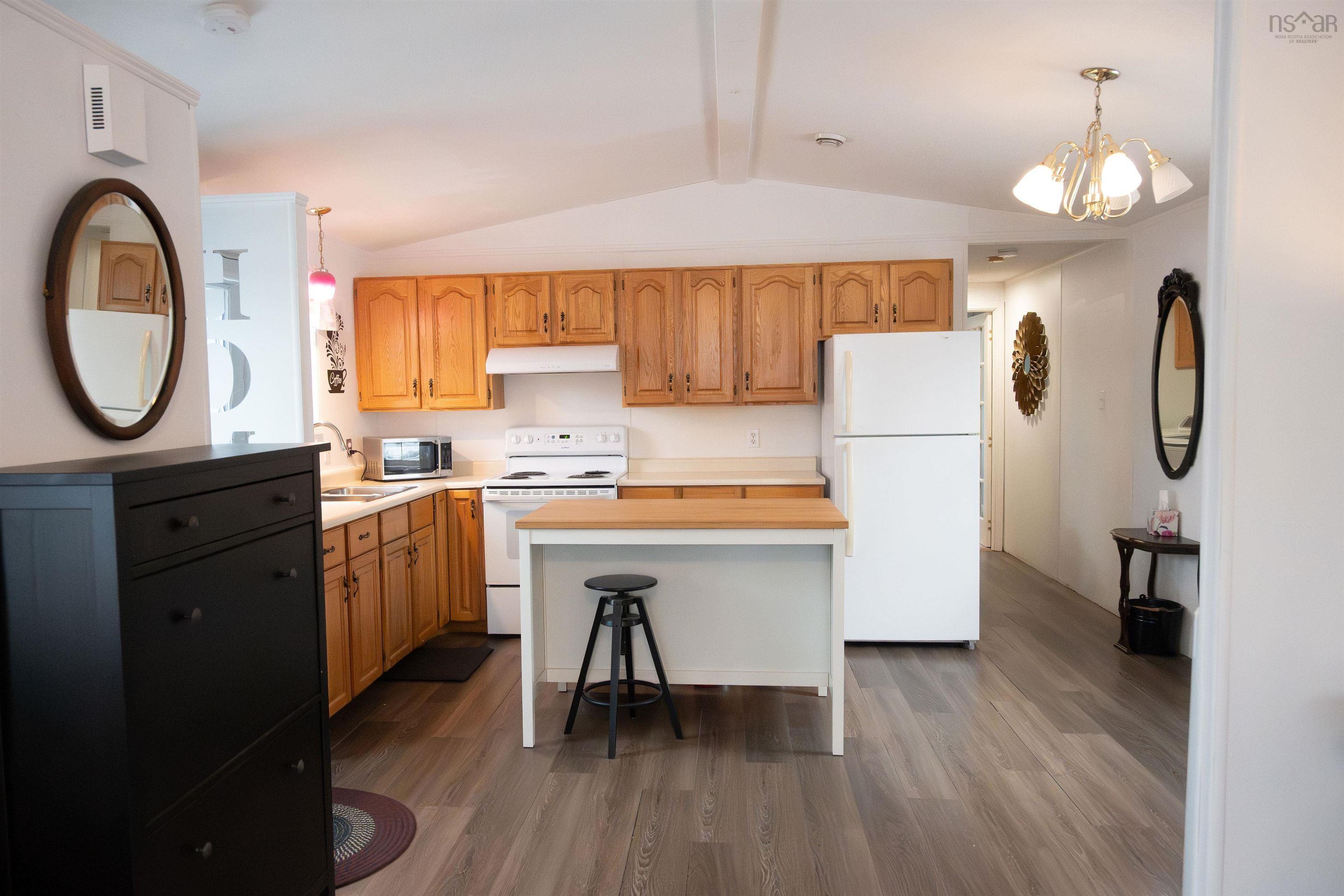 $125,000.00: 17 Cook Drive, East River