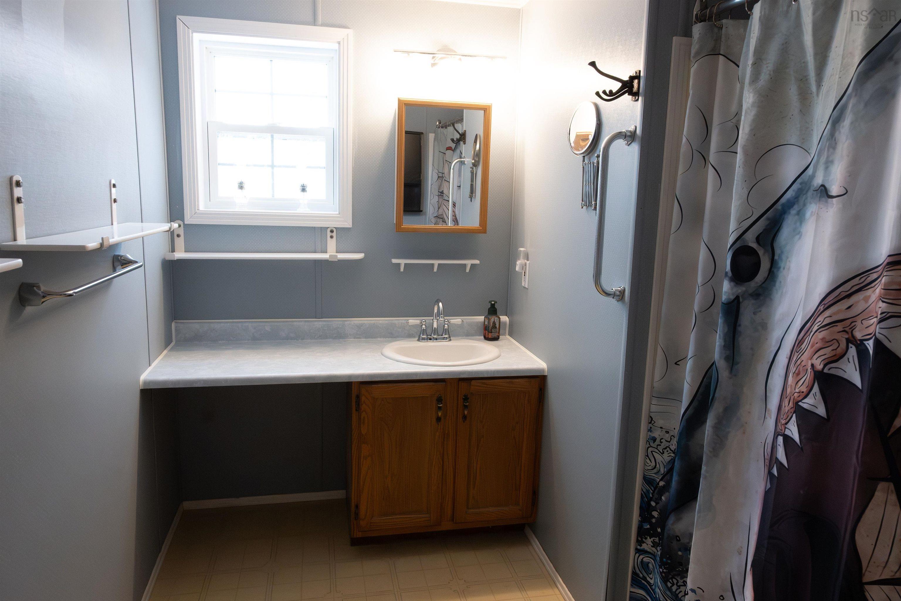 $125,000.00: 17 Cook Drive, East River