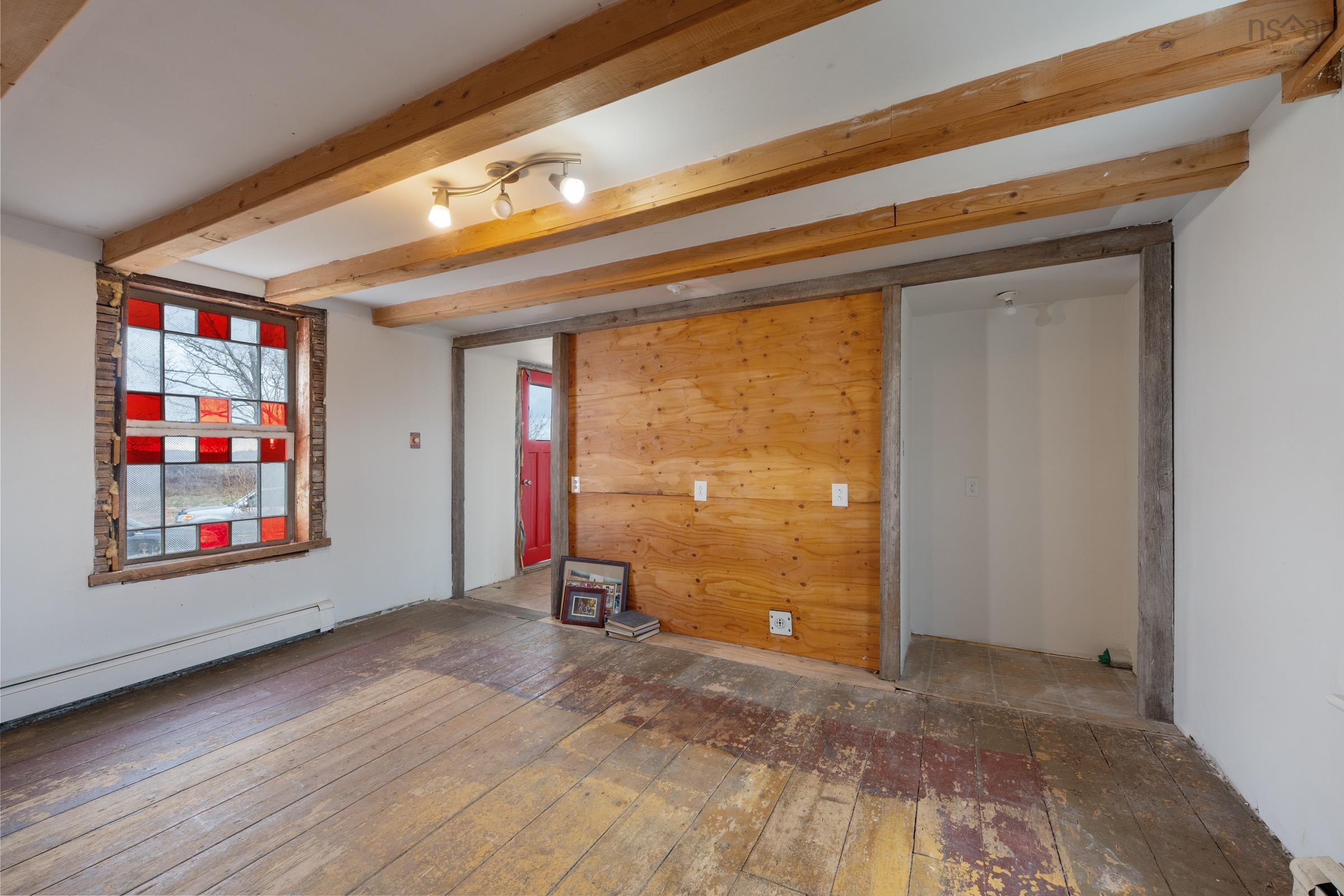 $199,000.00: 1245 Highway 1, Wellington