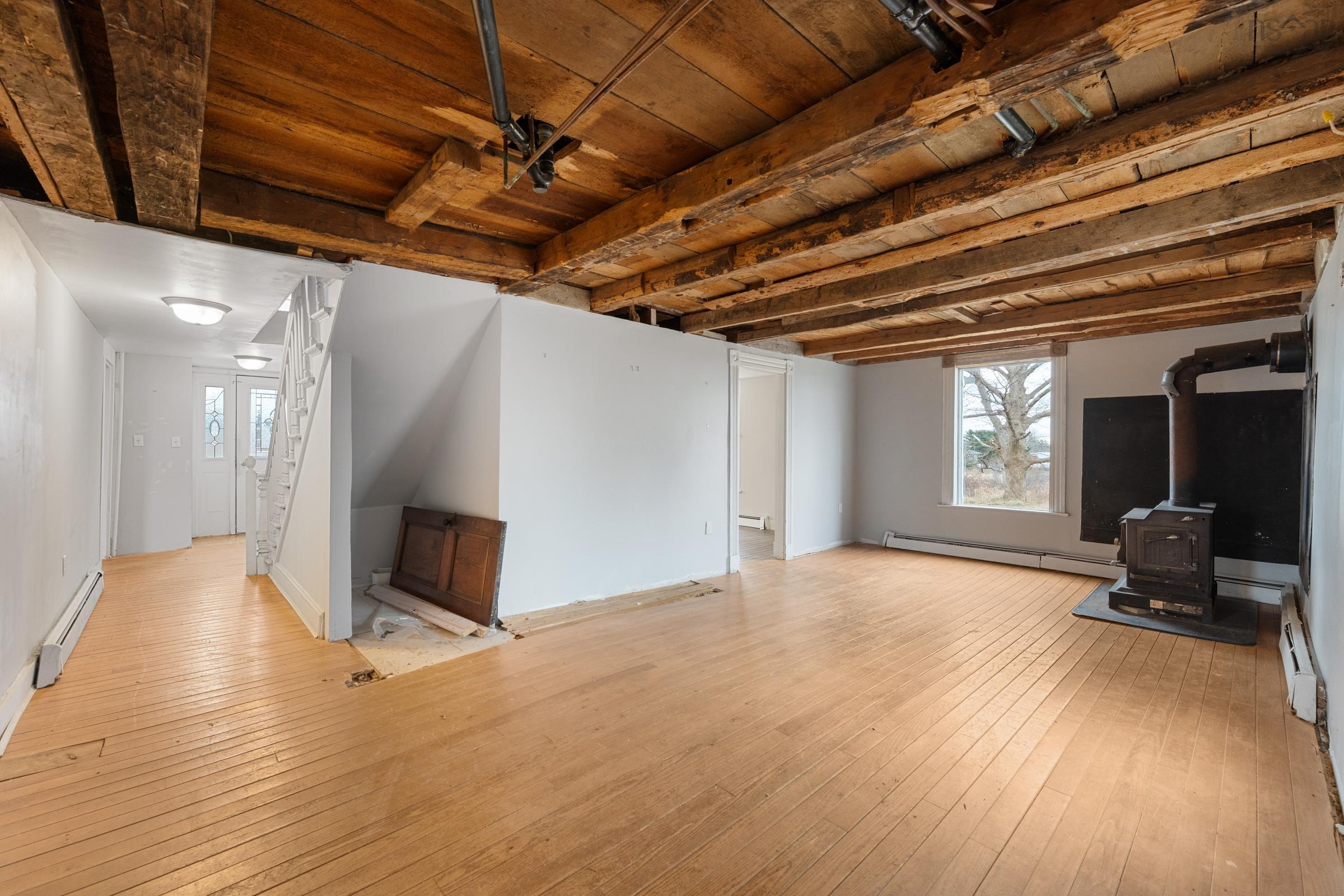 $199,000.00: 1245 Highway 1, Wellington