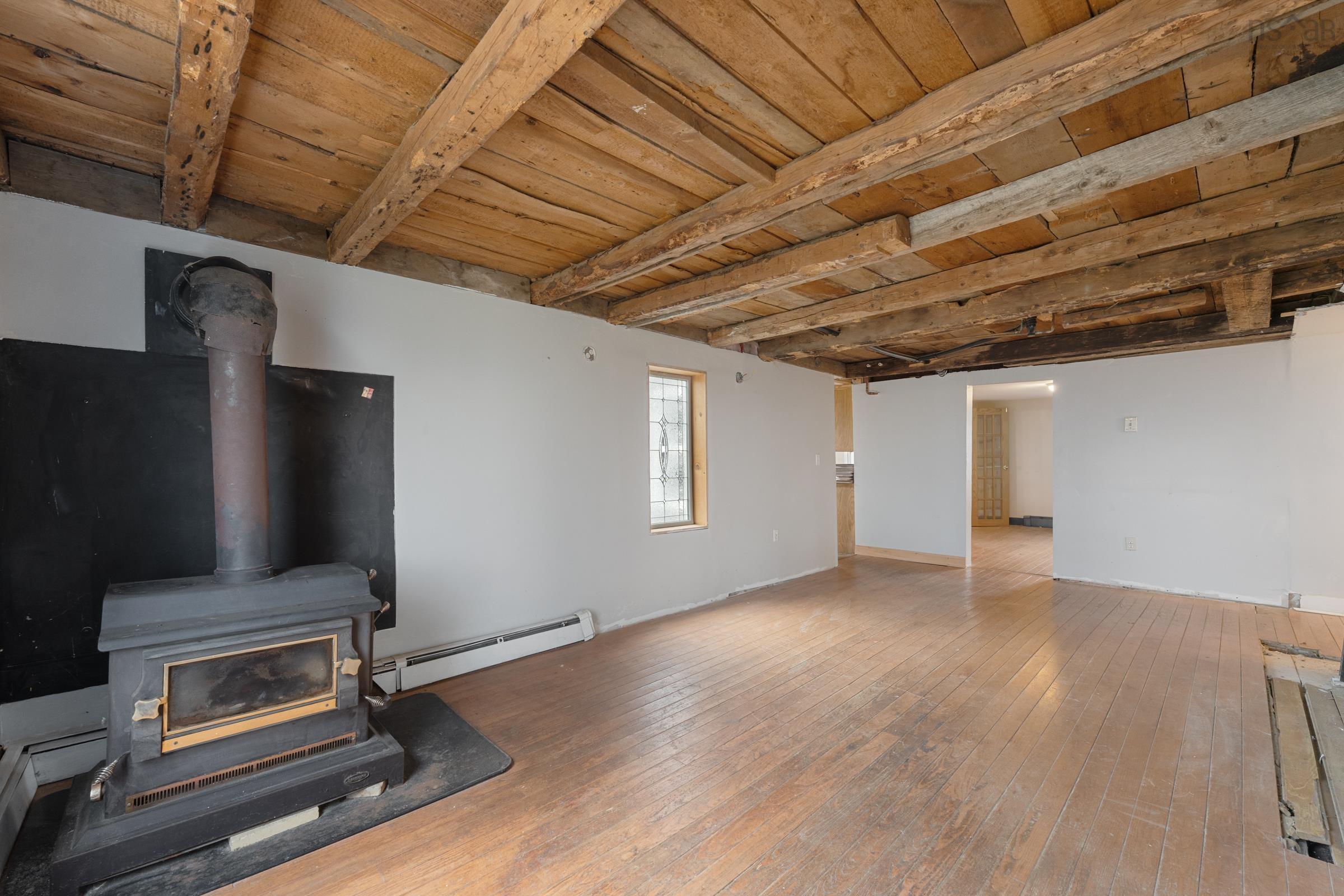 $199,000.00: 1245 Highway 1, Wellington