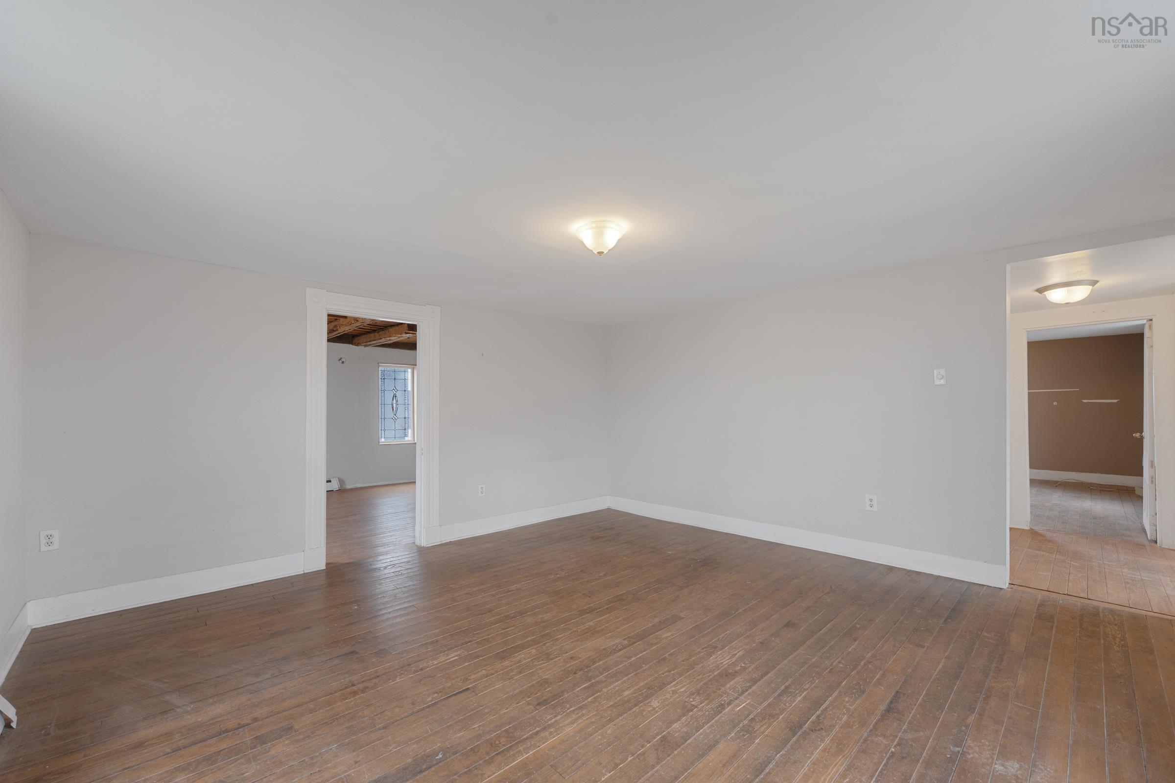 $199,000.00: 1245 Highway 1, Wellington