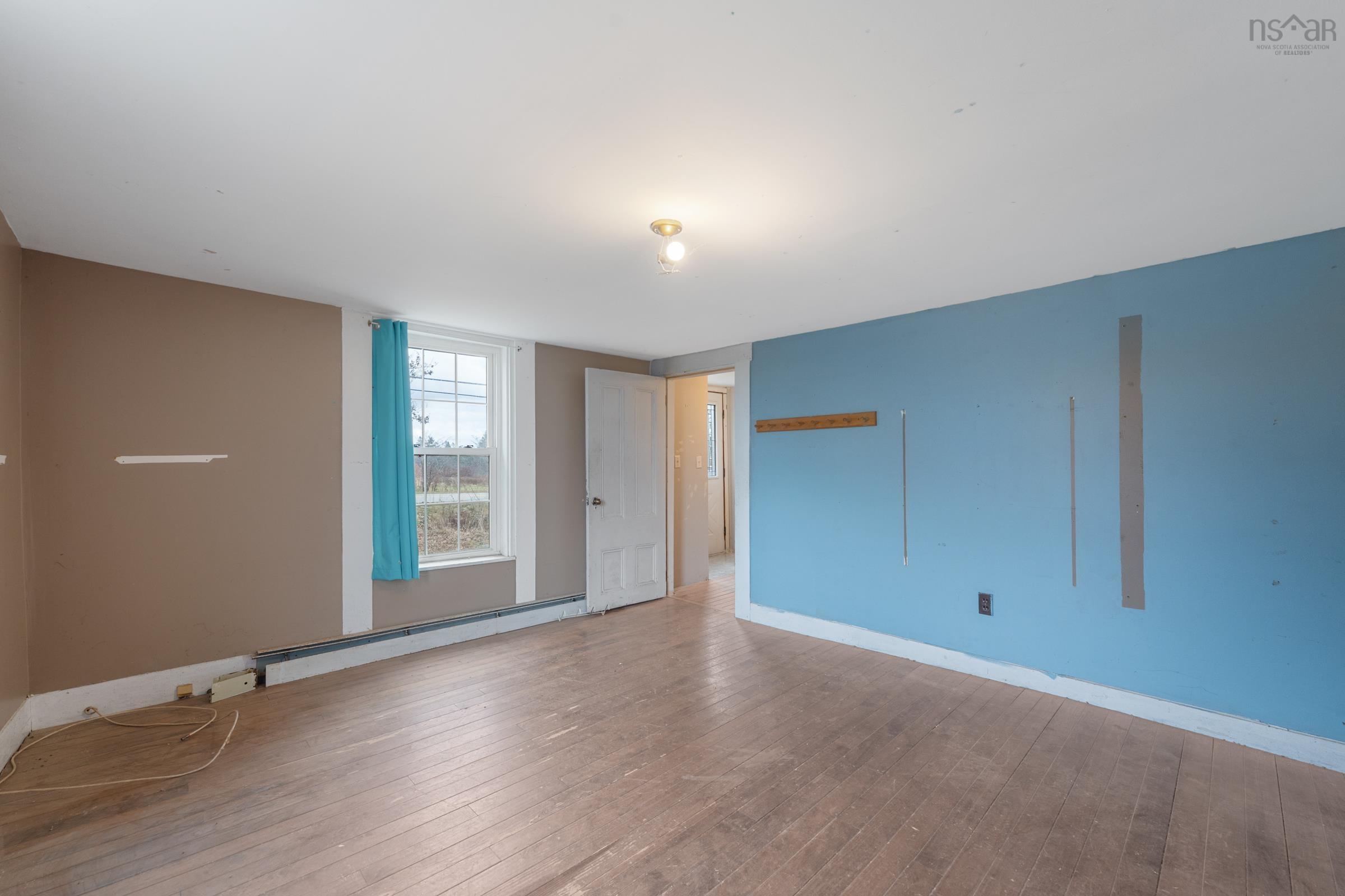 $199,000.00: 1245 Highway 1, Wellington