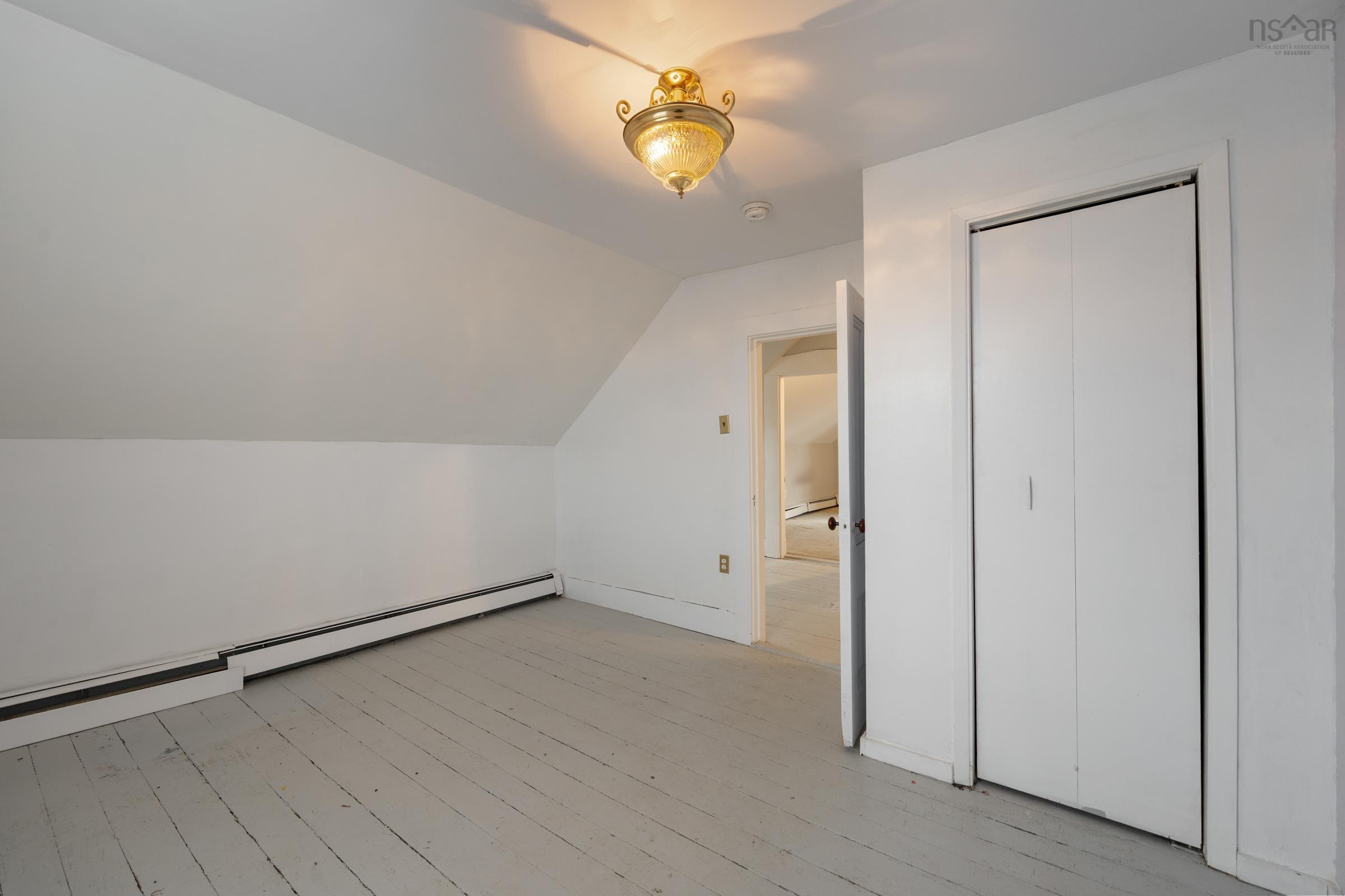 $199,000.00: 1245 Highway 1, Wellington