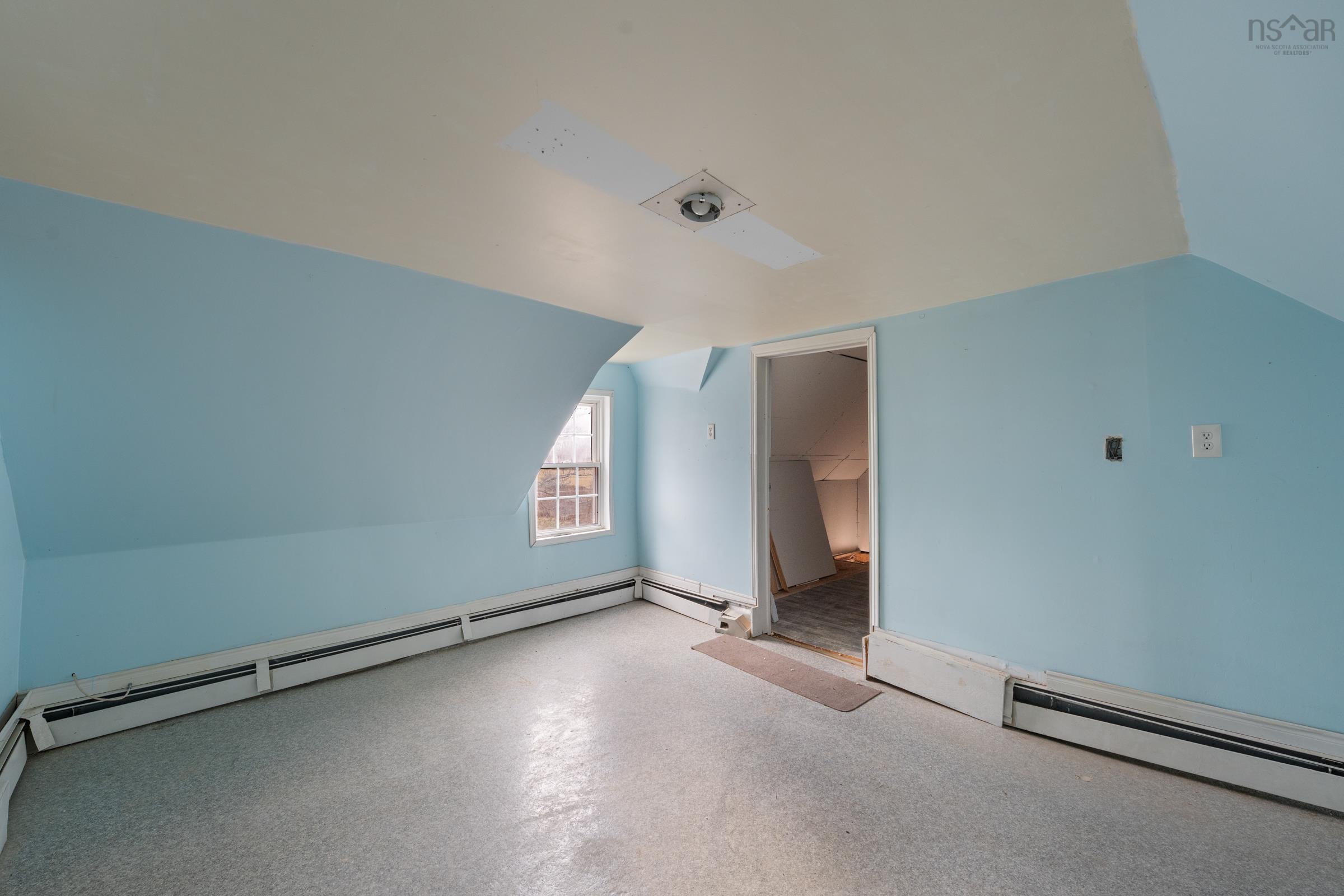 $199,000.00: 1245 Highway 1, Wellington