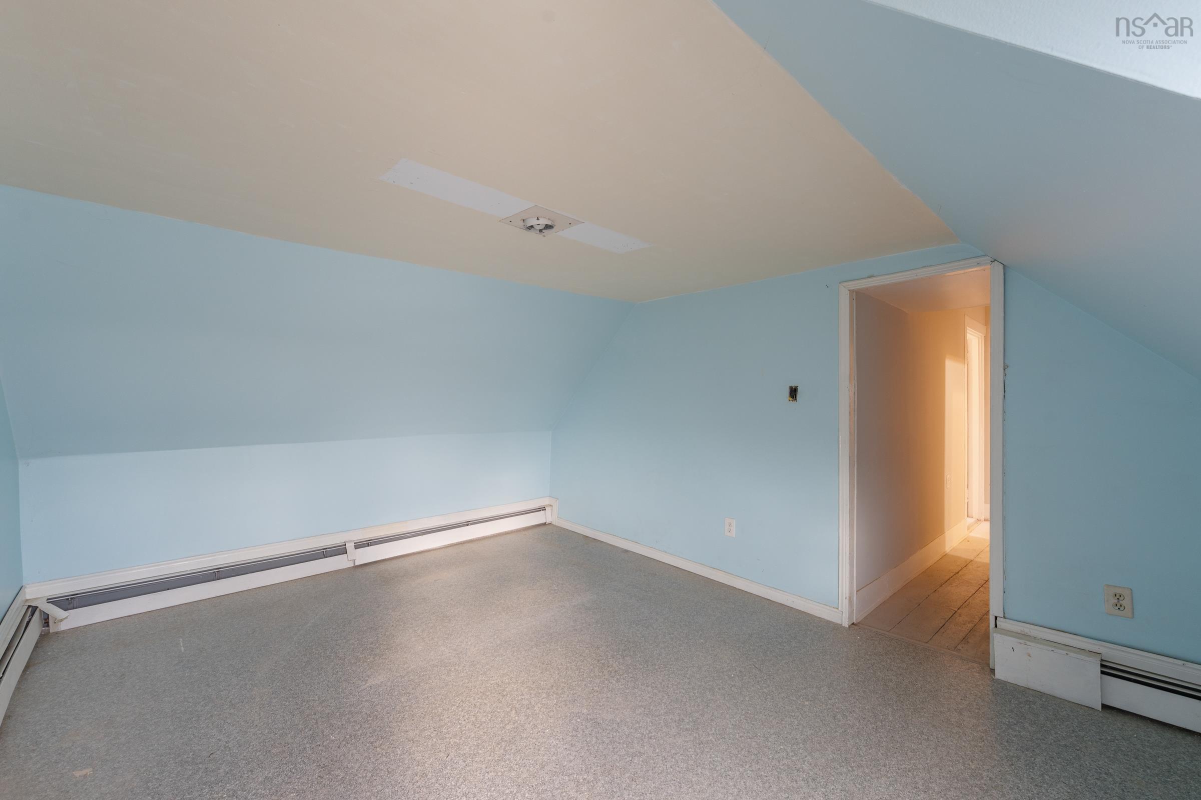 $199,000.00: 1245 Highway 1, Wellington