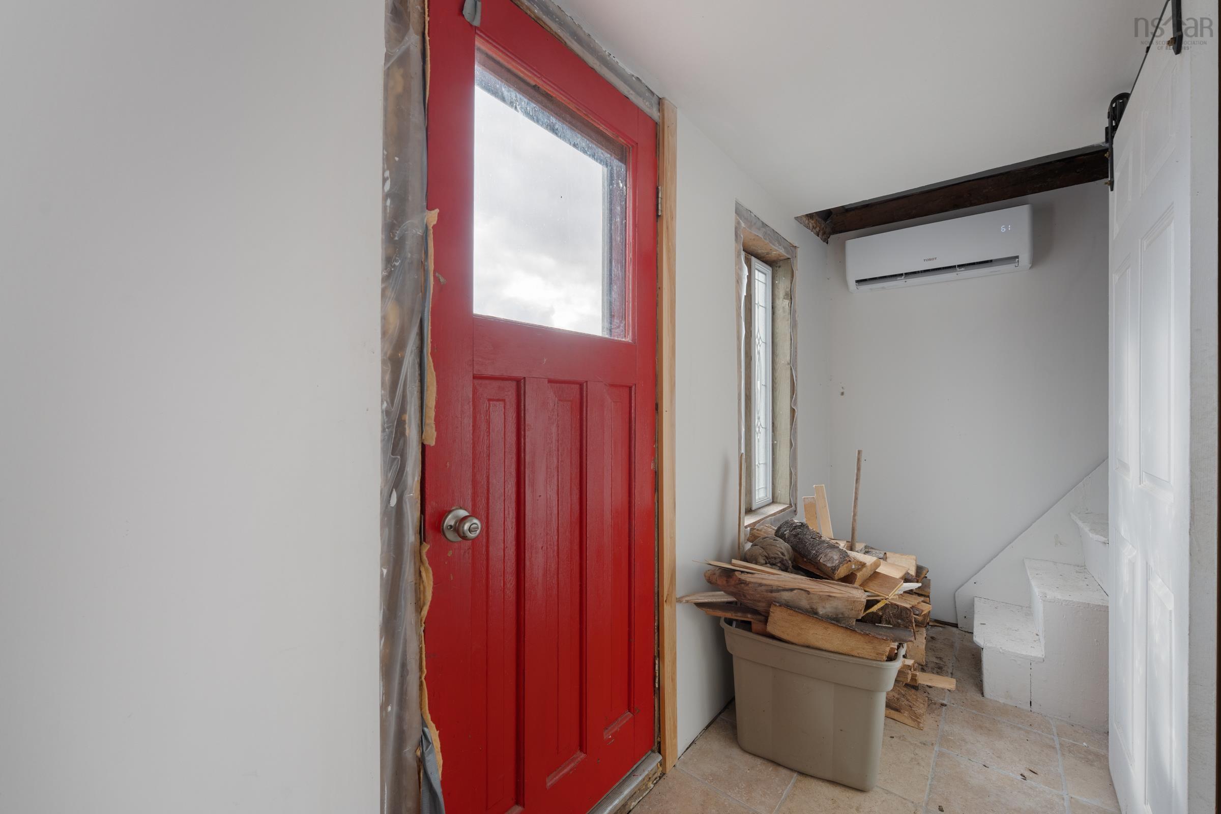 $199,000.00: 1245 Highway 1, Wellington