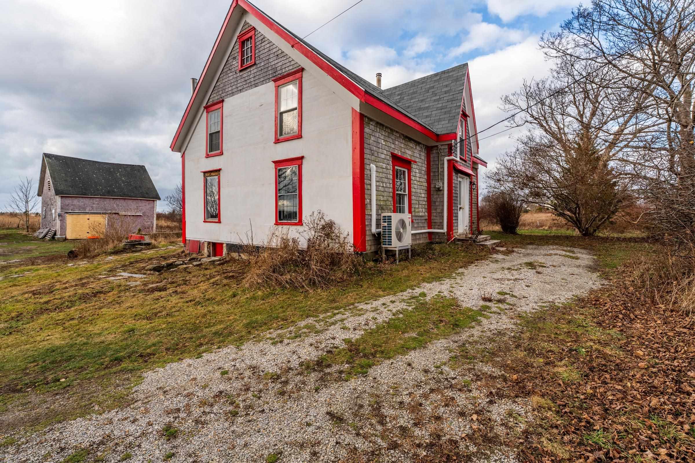 $199,000.00: 1245 Highway 1, Wellington