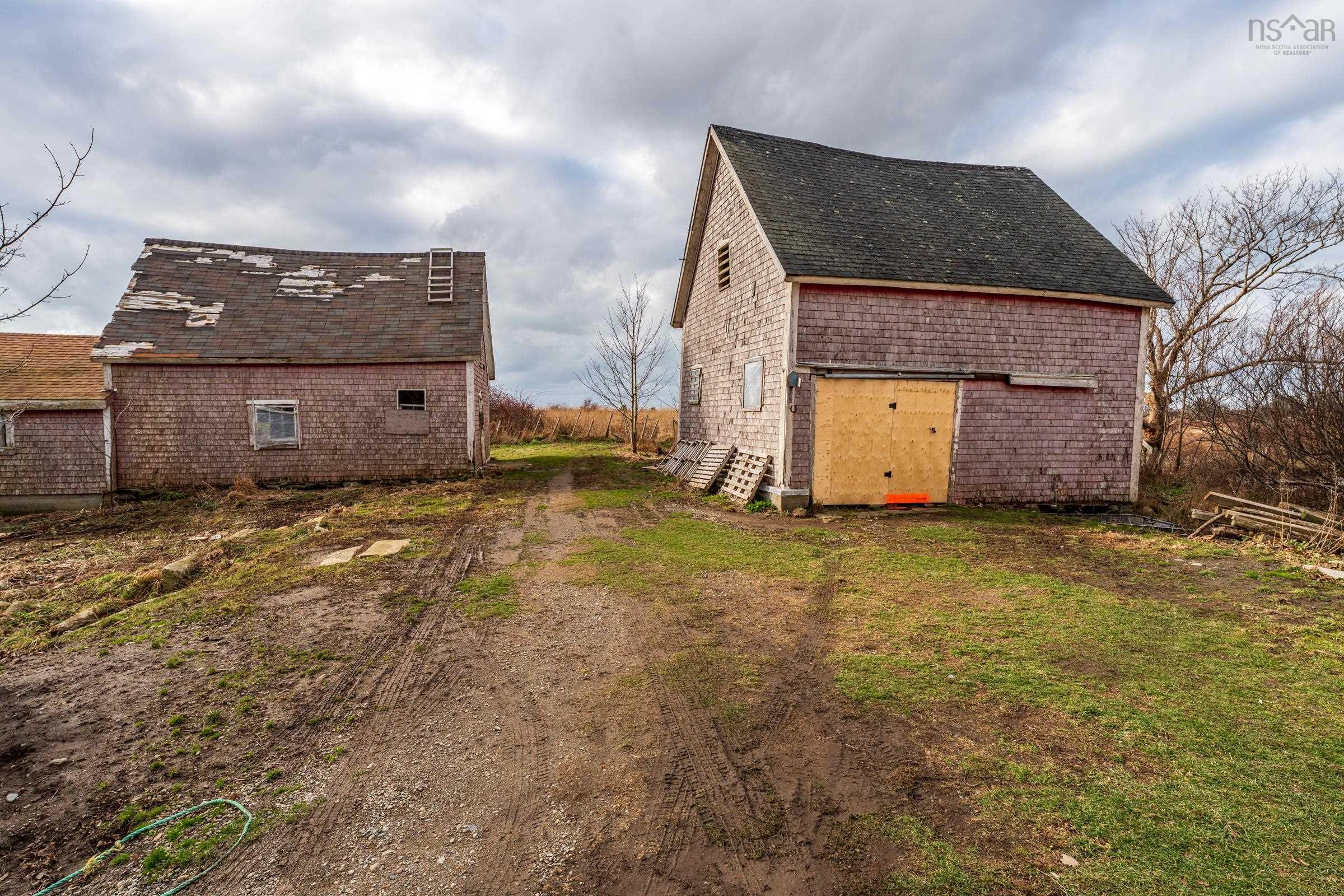 $199,000.00: 1245 Highway 1, Wellington