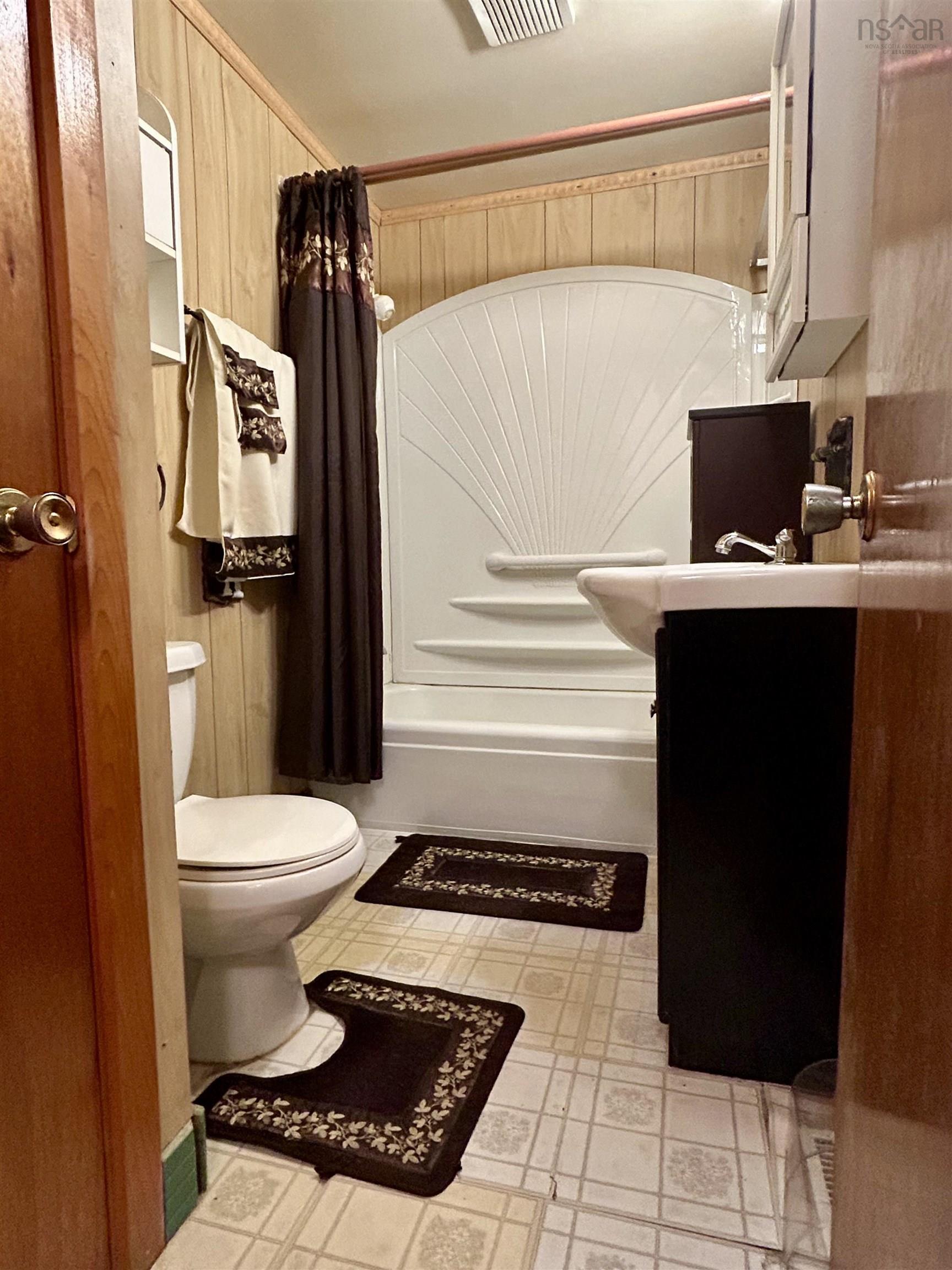 $225,000.00: 20 Chemin De Laboiteau, Wedgeport