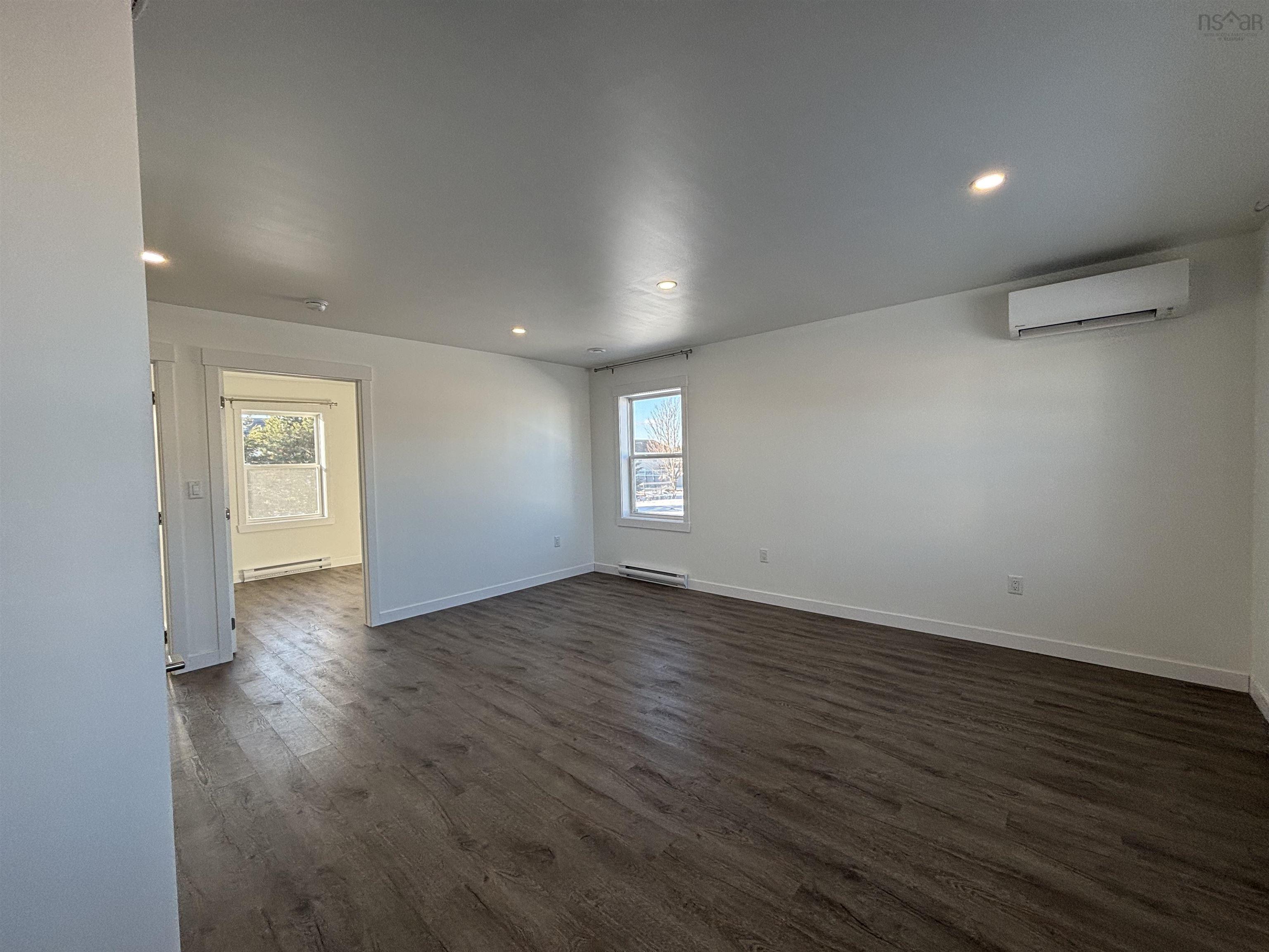 $294,900.00: 7 Fleming Street, Amherst