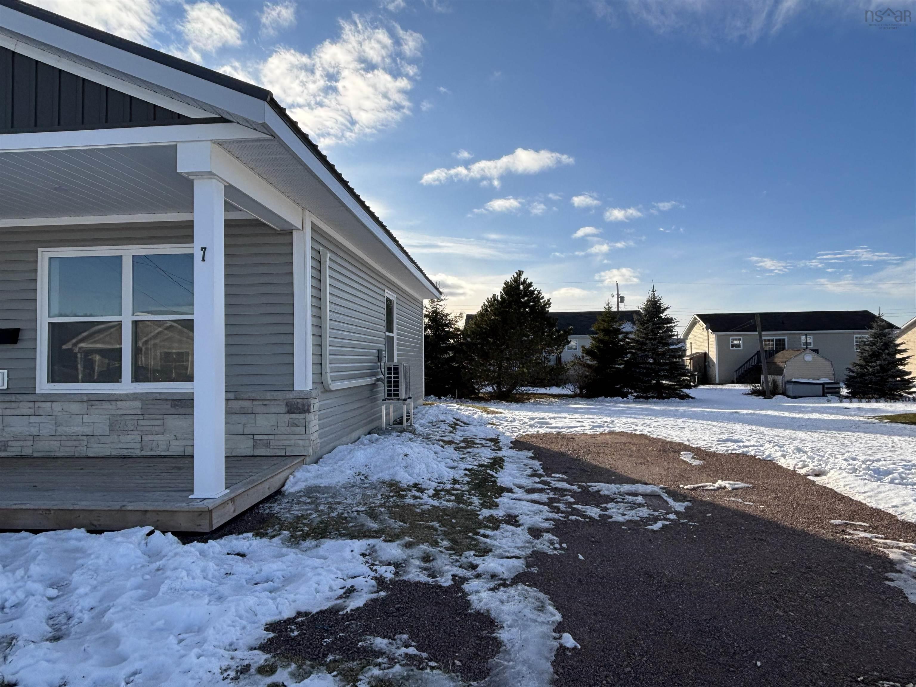 $294,900.00: 7 Fleming Street, Amherst