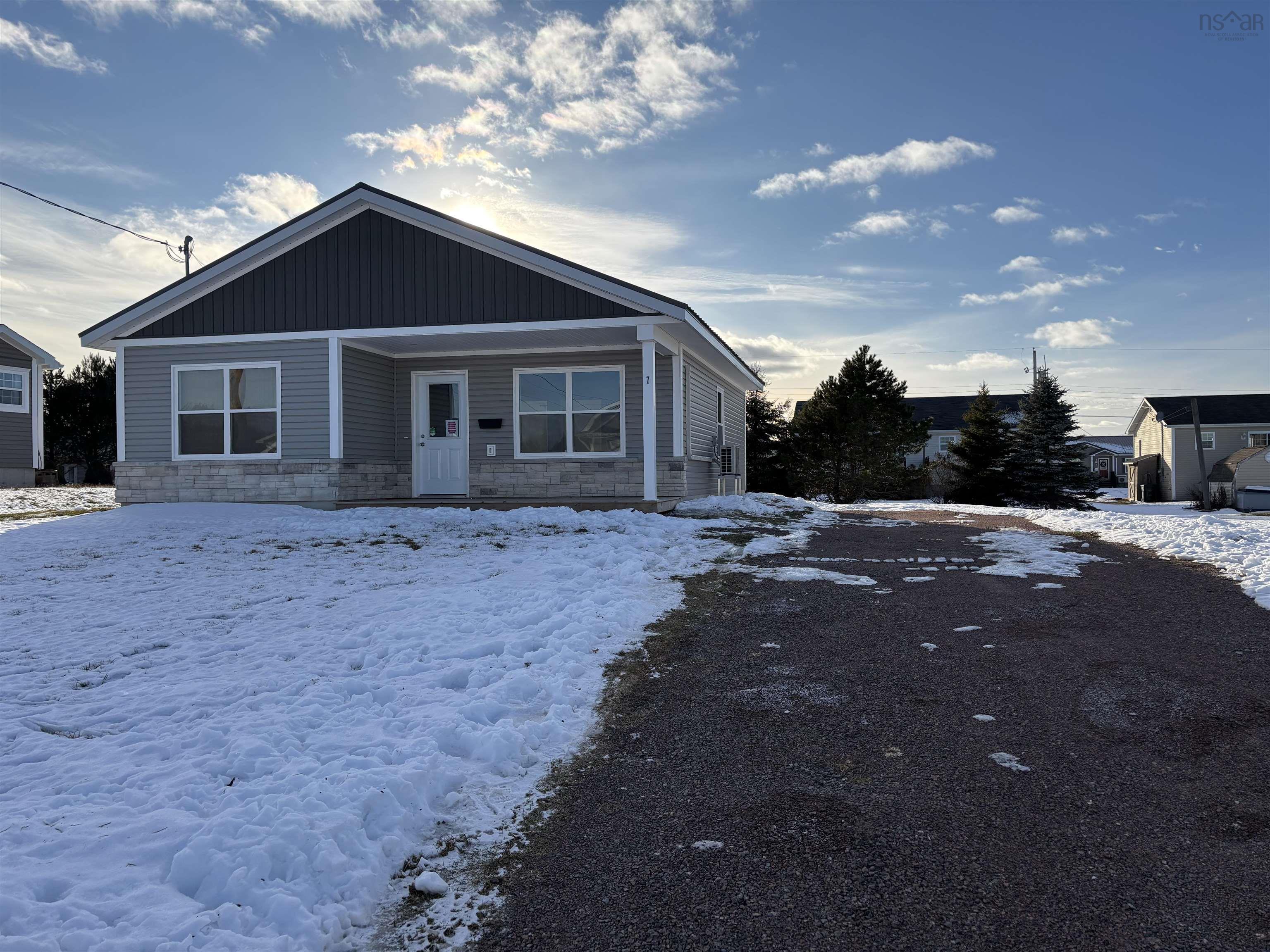 $294,900.00: 7 Fleming Street, Amherst