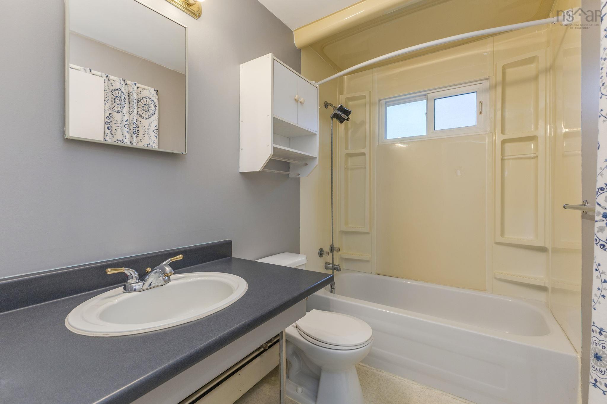 $279,000.00: 18 Kirk Avenue, Stellarton