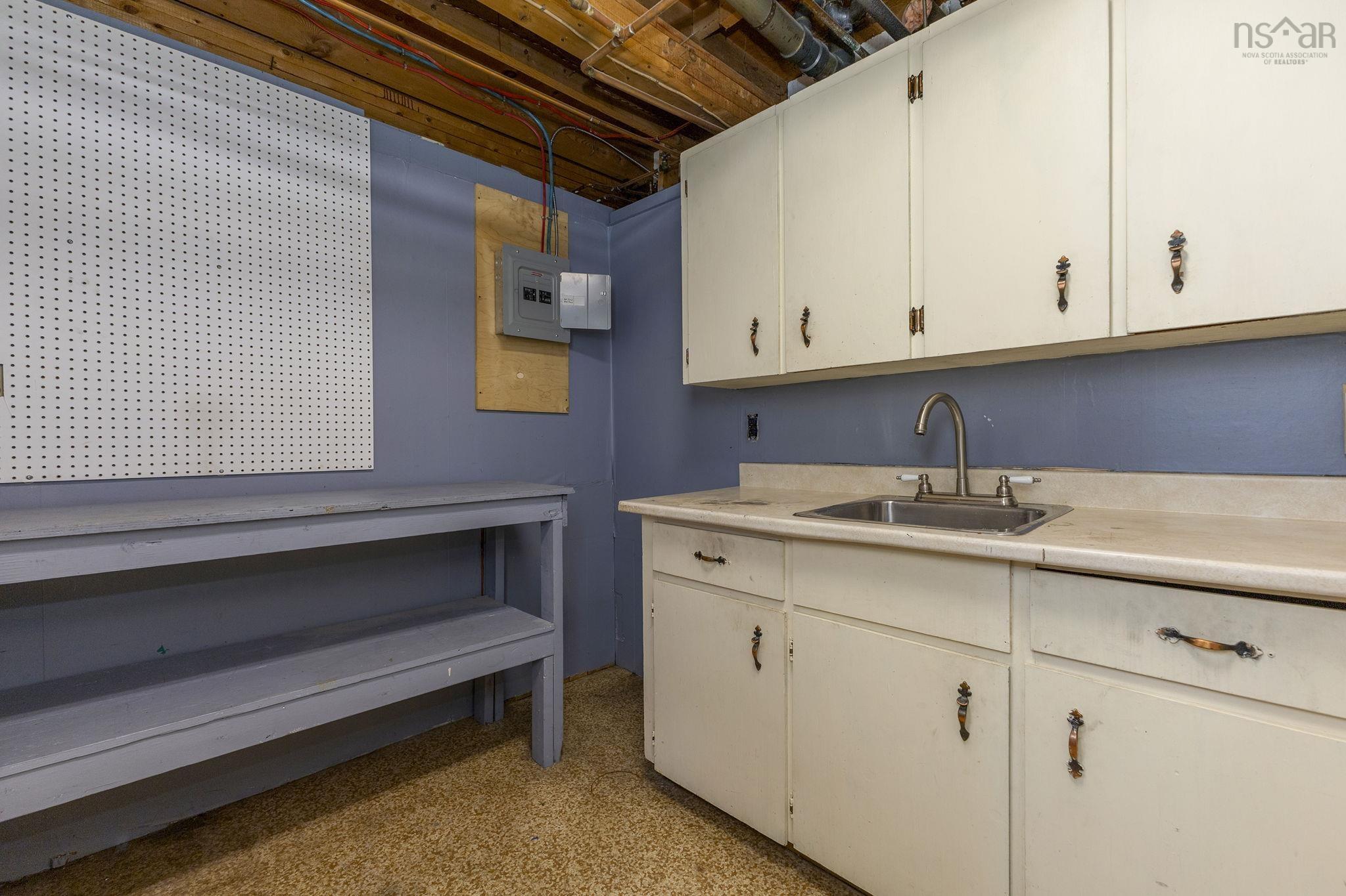 $279,000.00: 18 Kirk Avenue, Stellarton