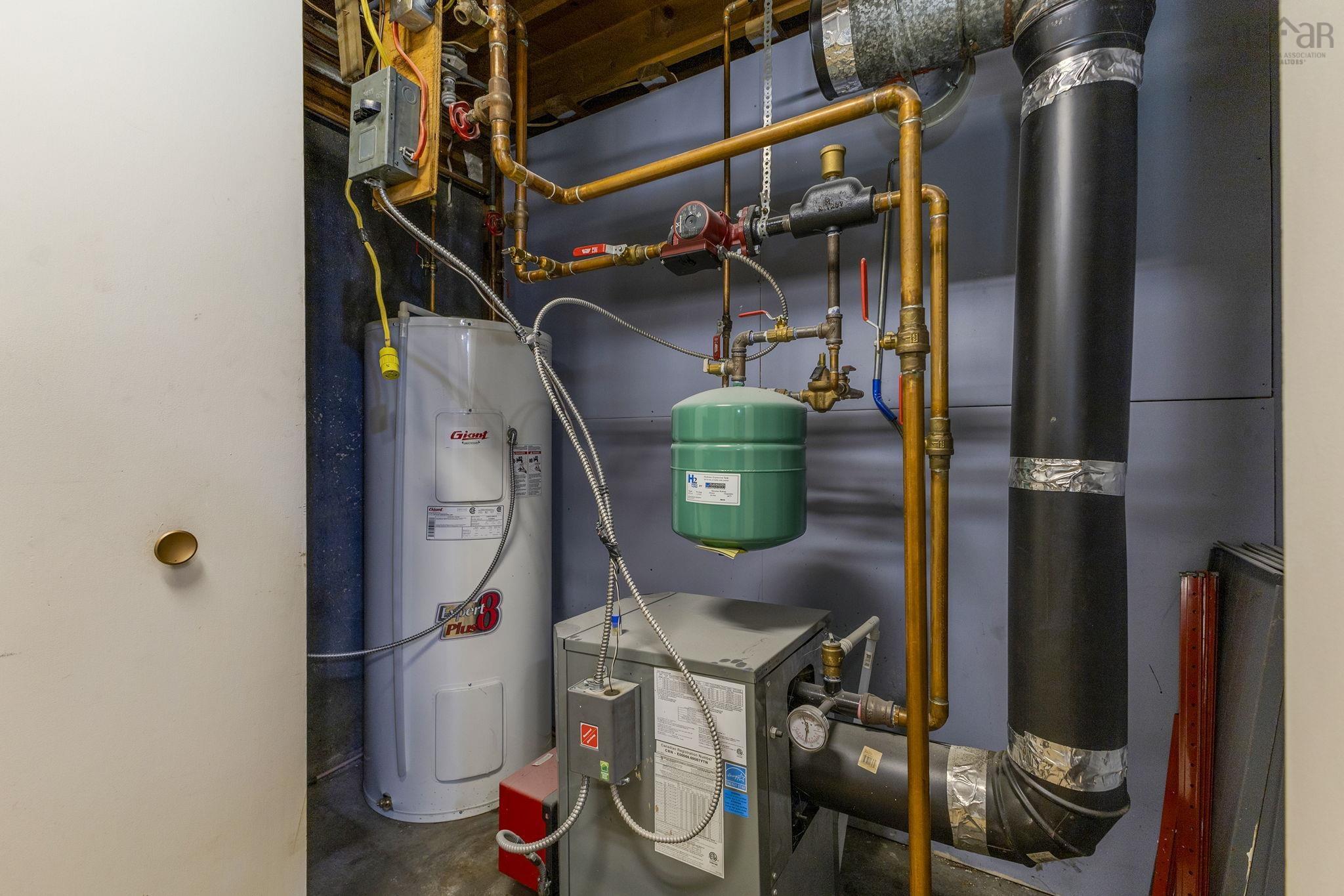 $279,000.00: 18 Kirk Avenue, Stellarton