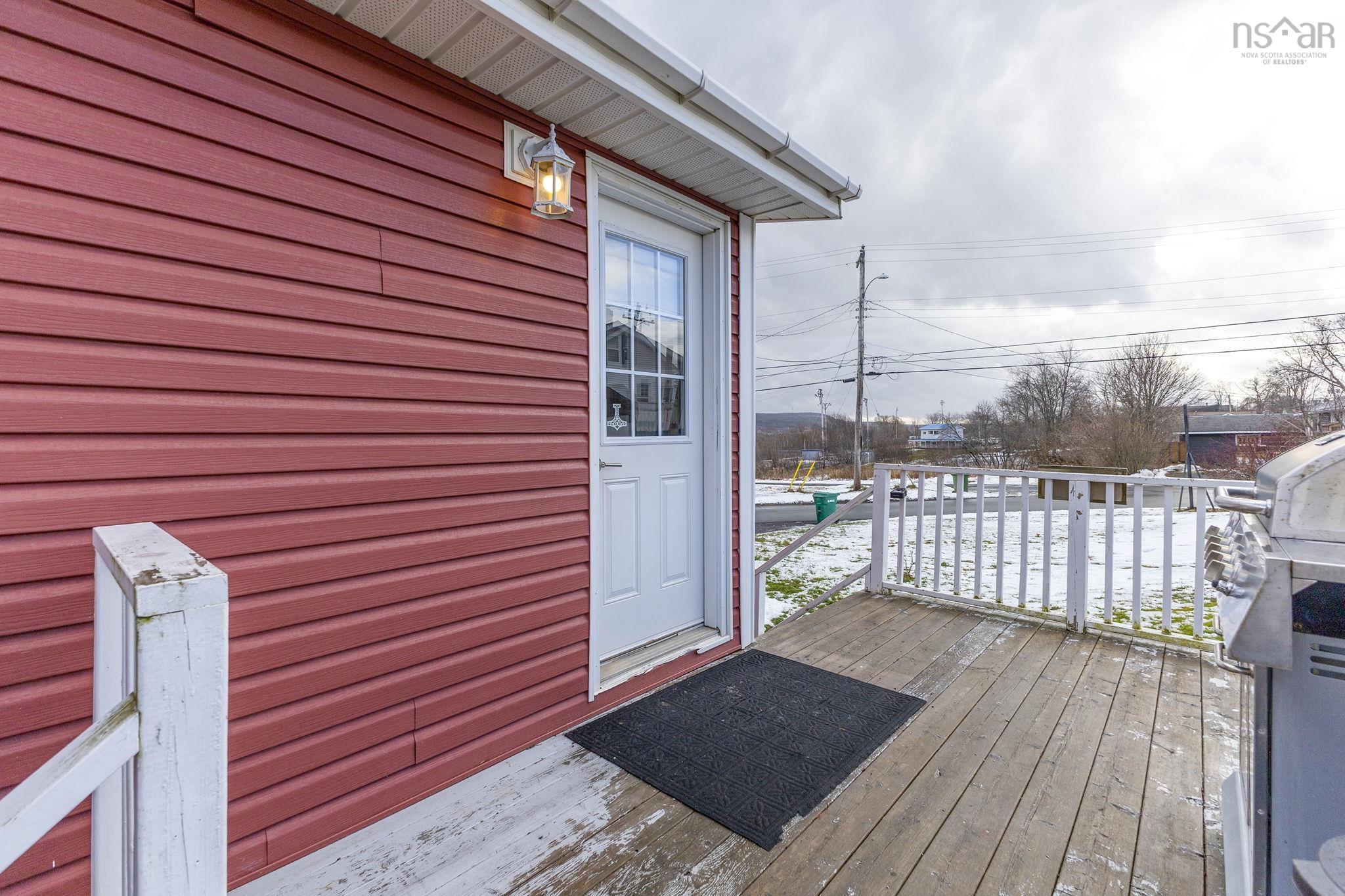 $279,000.00: 18 Kirk Avenue, Stellarton