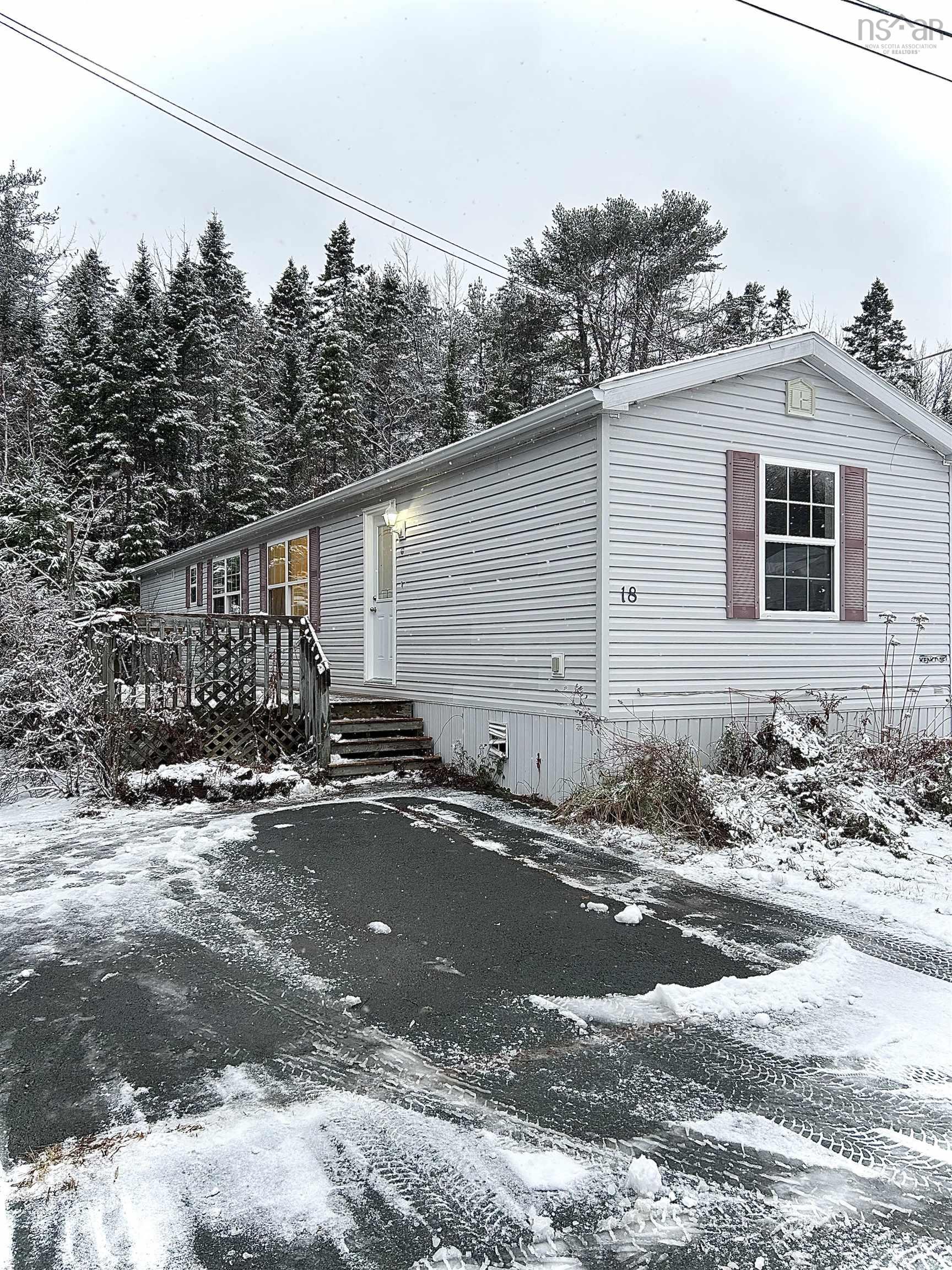 $174,900.00: 18 Lois Lane, Simms Settlement