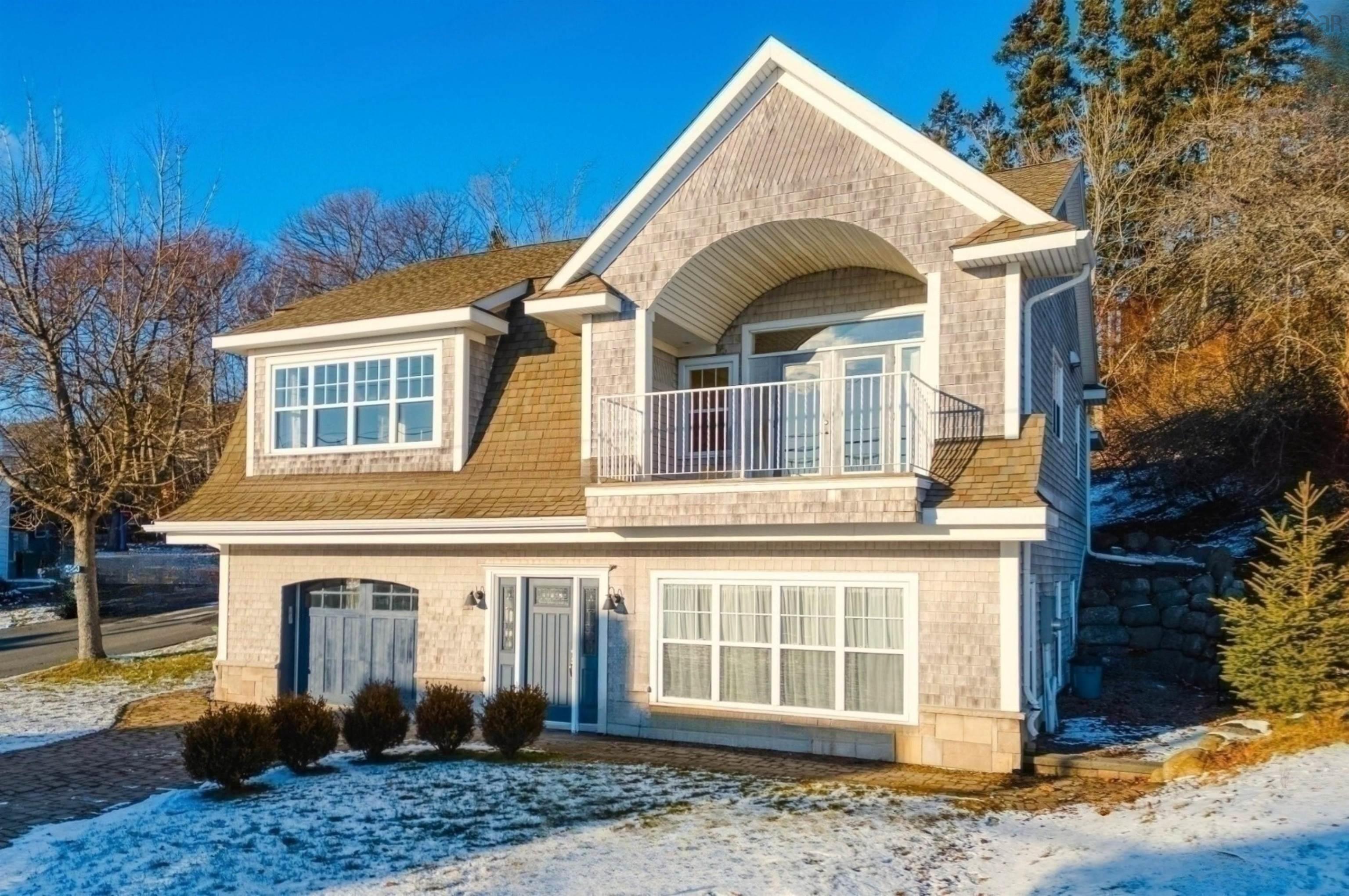 $998,000.00: 243 Pelham Street, Lunenburg