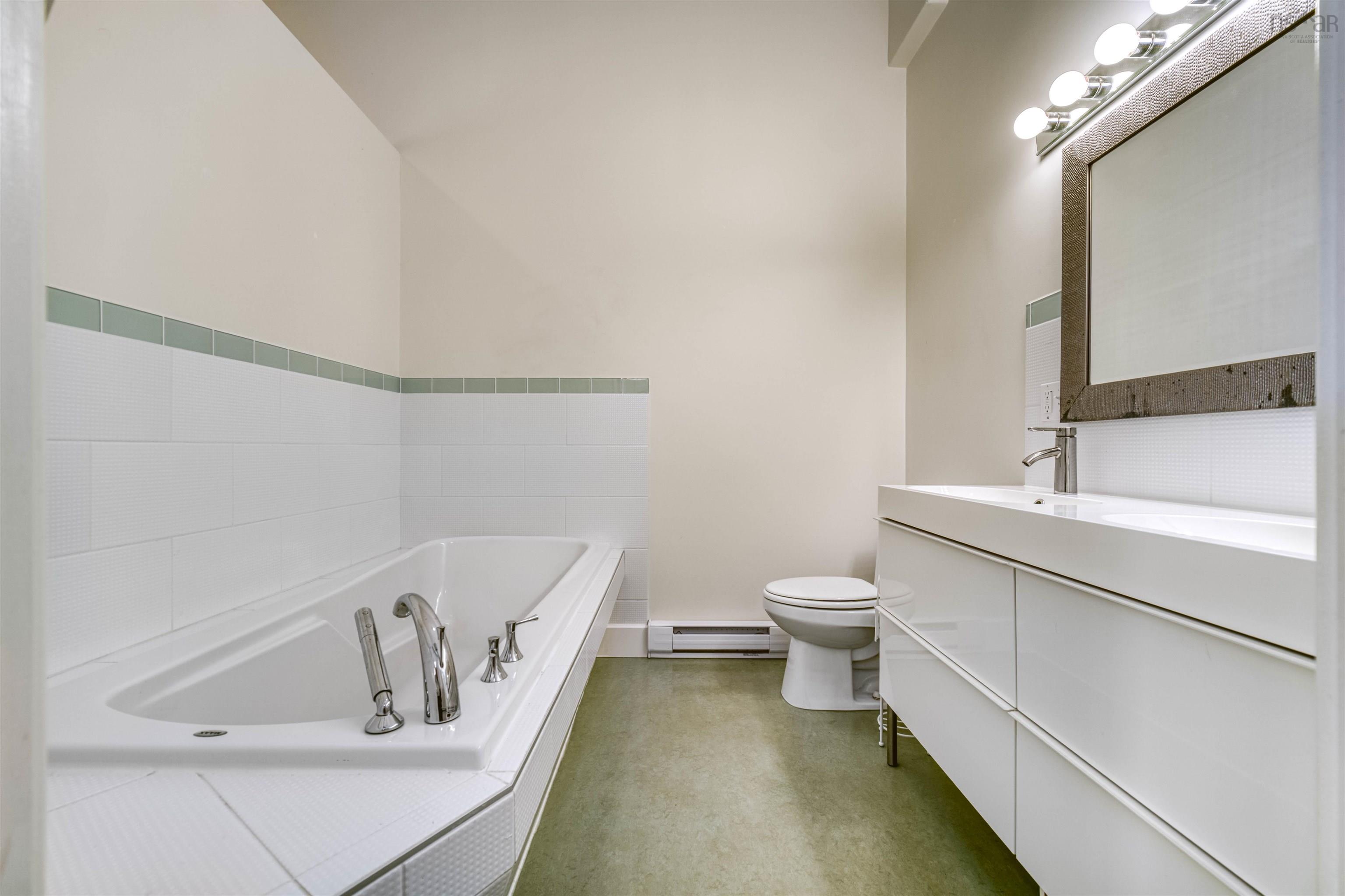 $998,000.00: 243 Pelham Street, Lunenburg