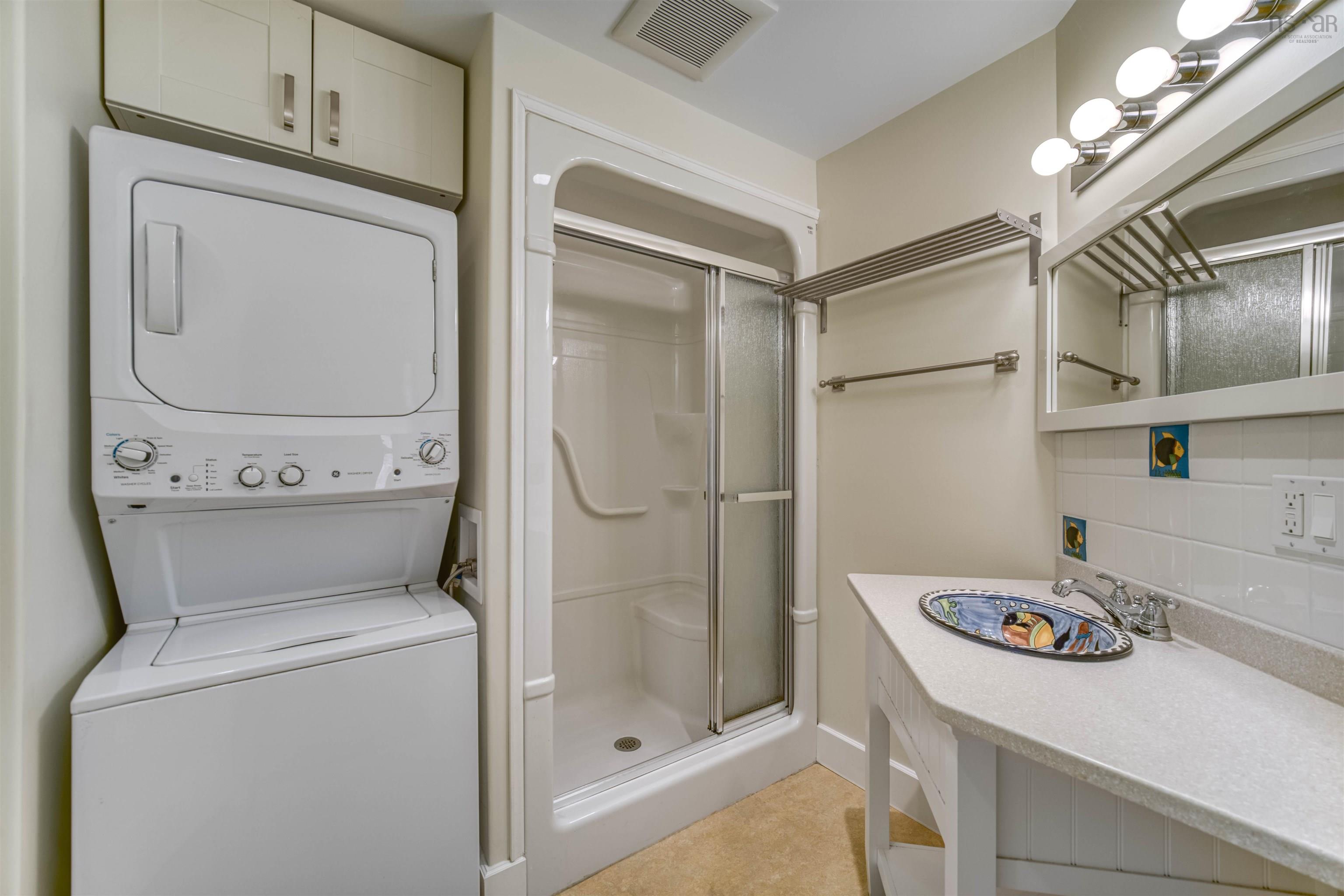 $998,000.00: 243 Pelham Street, Lunenburg