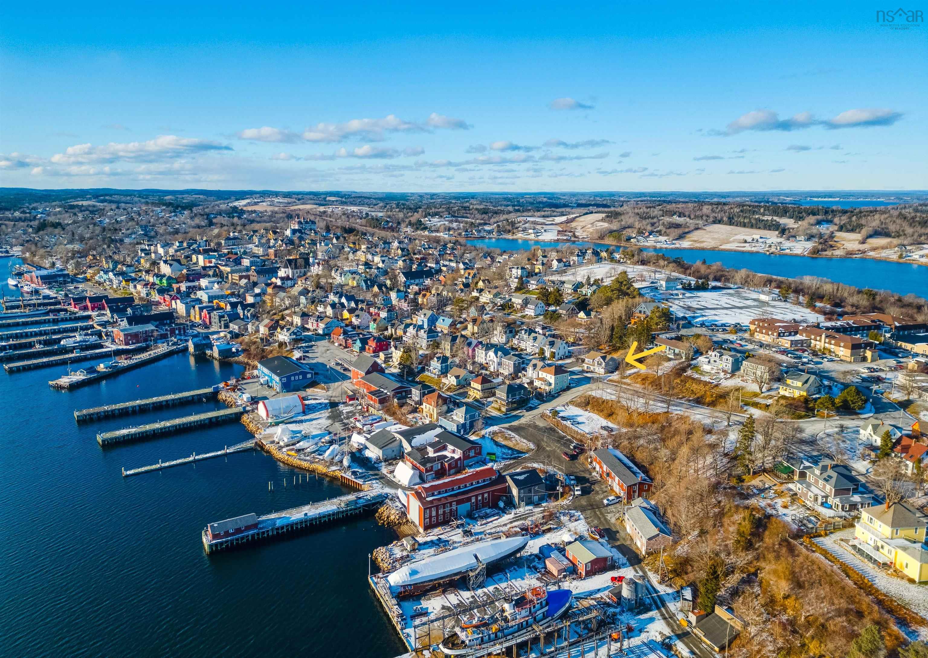 $998,000.00: 243 Pelham Street, Lunenburg