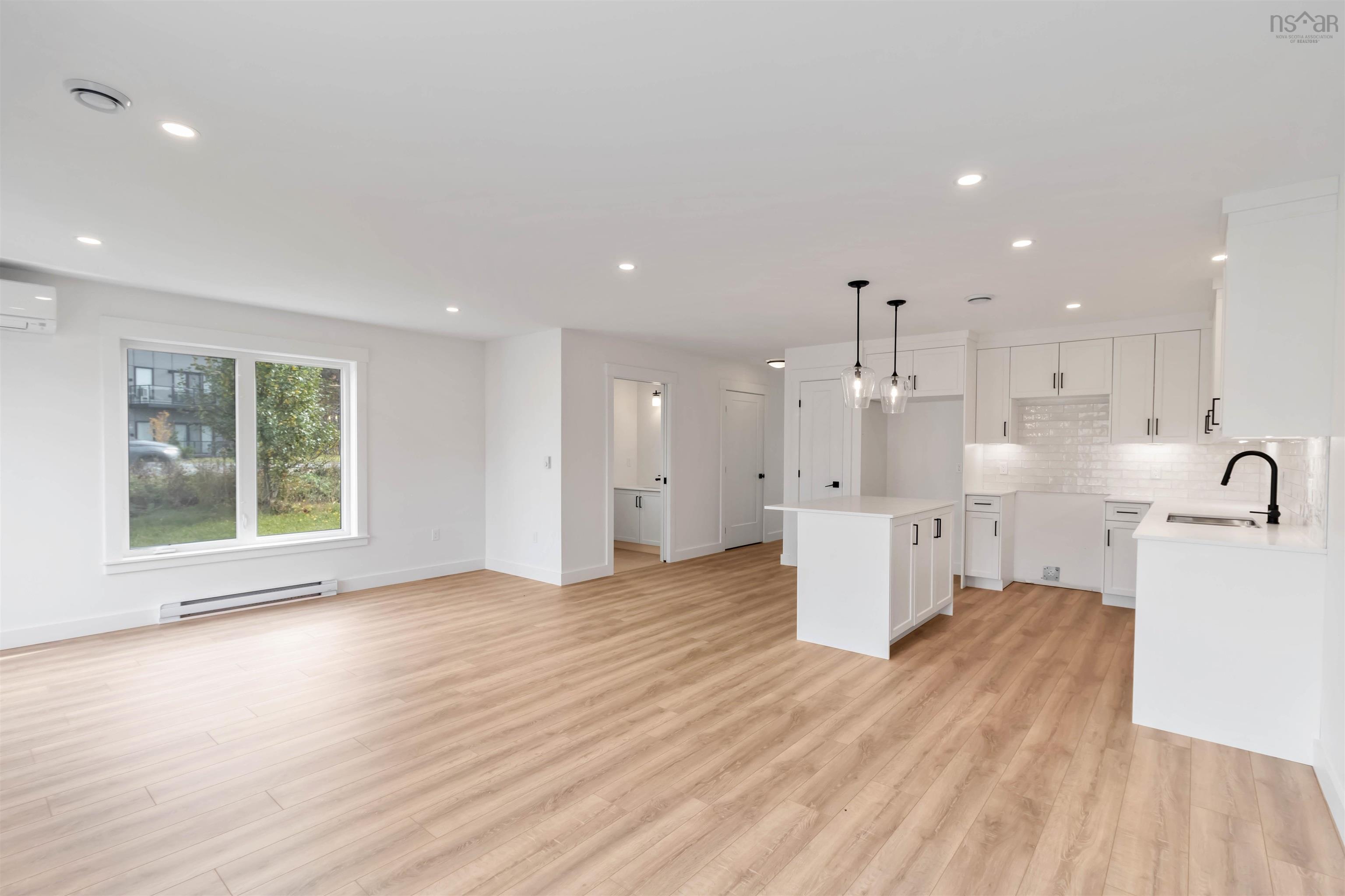 $499,999.00: 2-Unit 2 Sherwood, Enfield