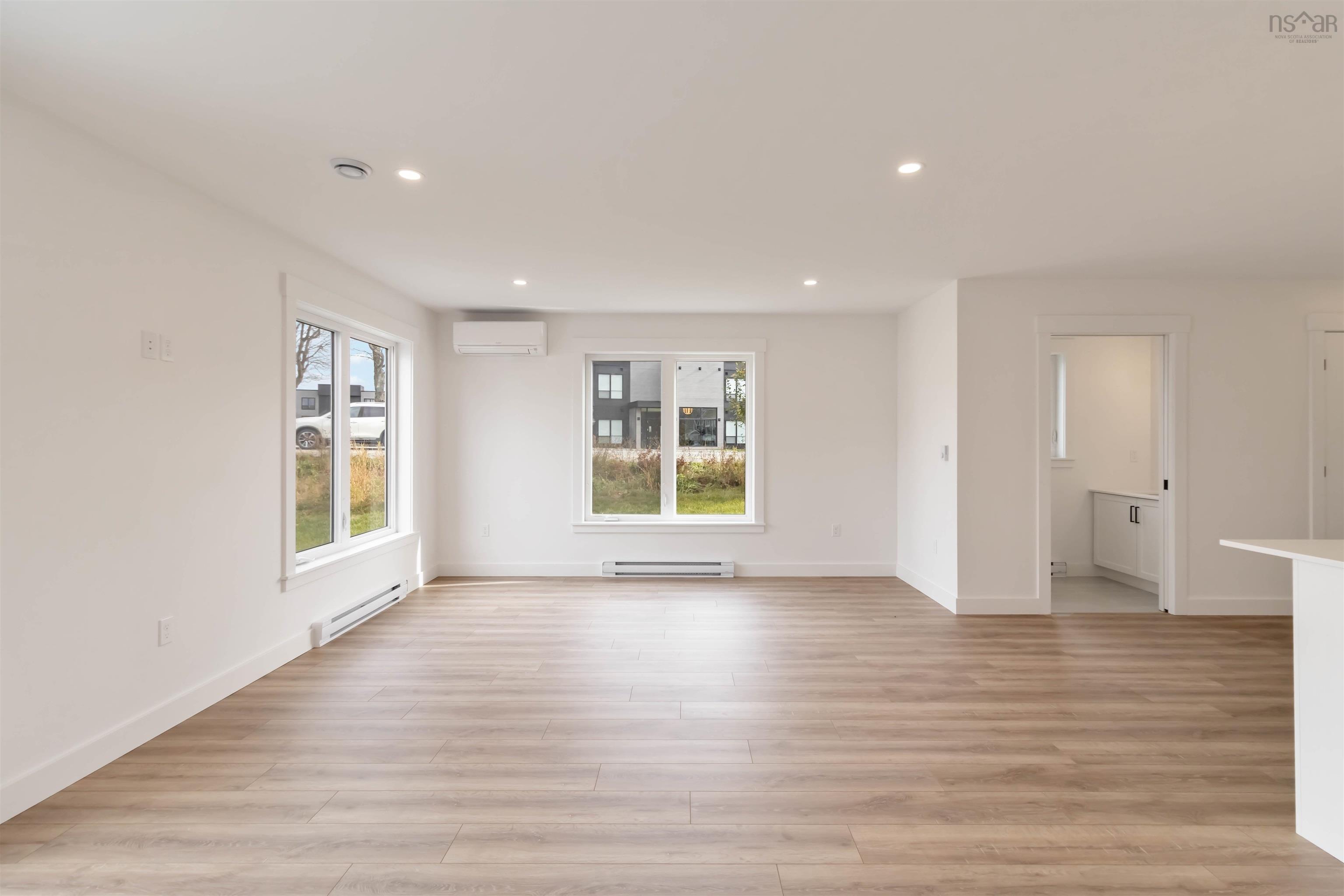 $499,999.00: 2-Unit 2 Sherwood, Enfield