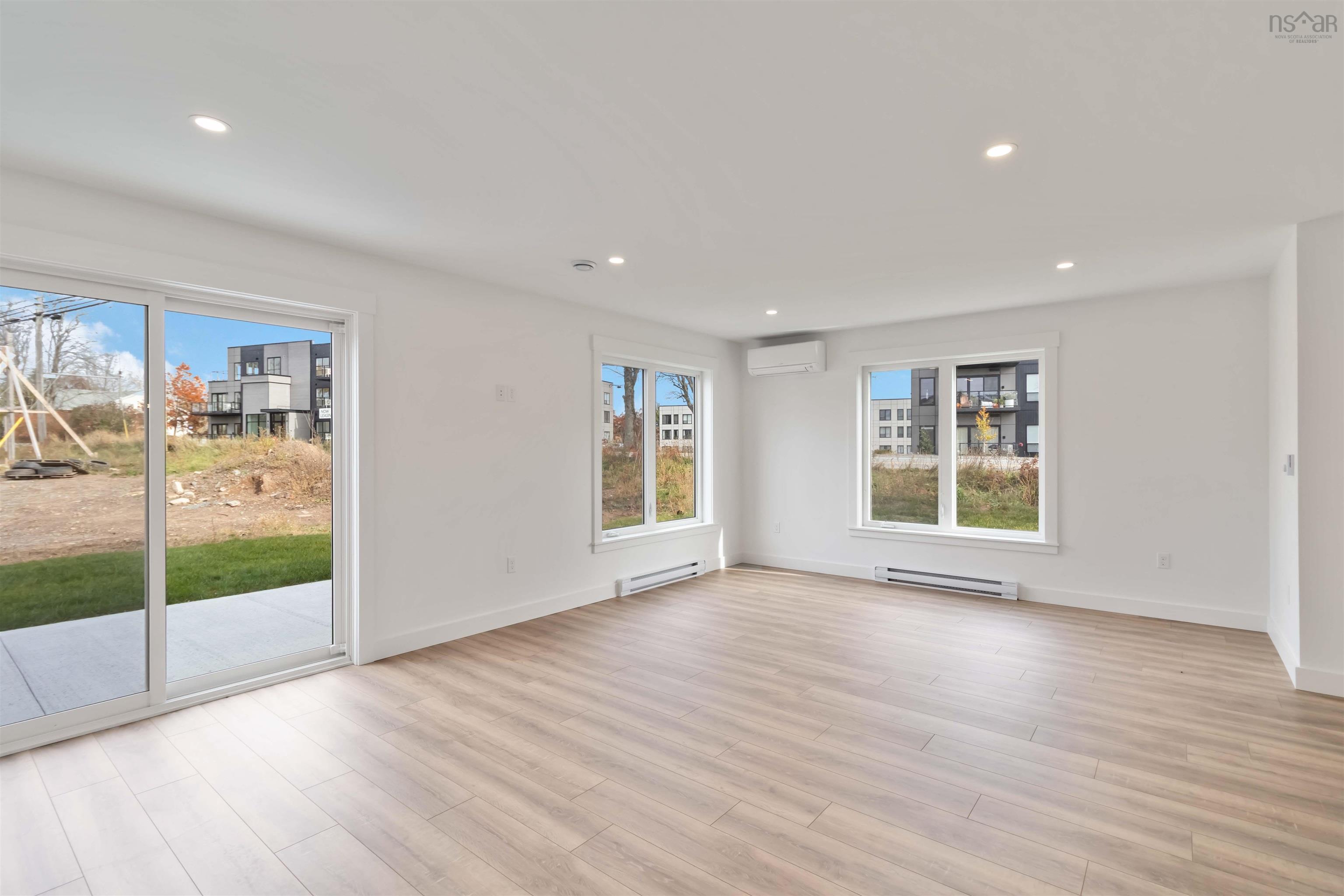 $499,999.00: 2-Unit 2 Sherwood, Enfield