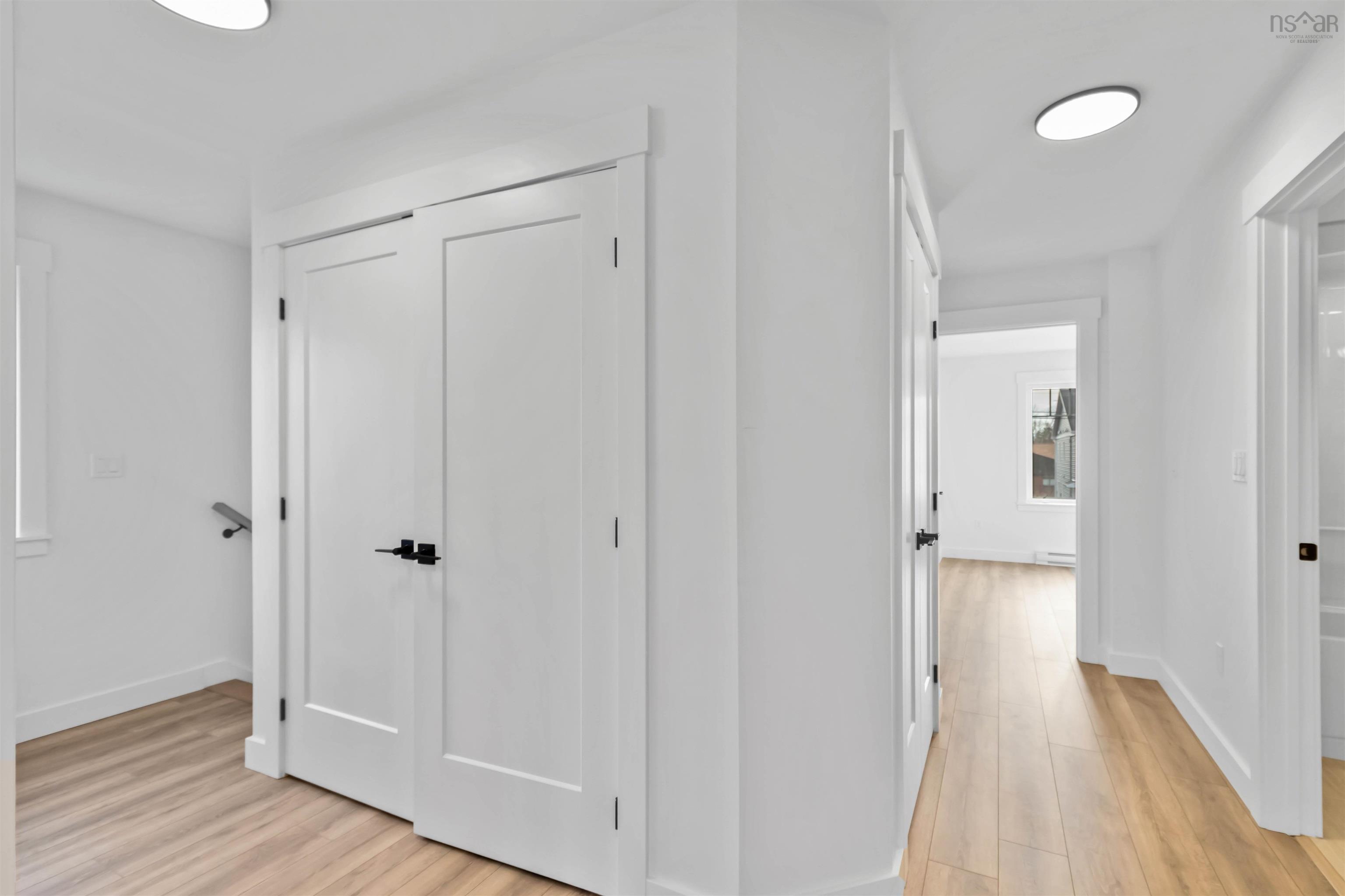 $499,999.00: 2-Unit 2 Sherwood, Enfield