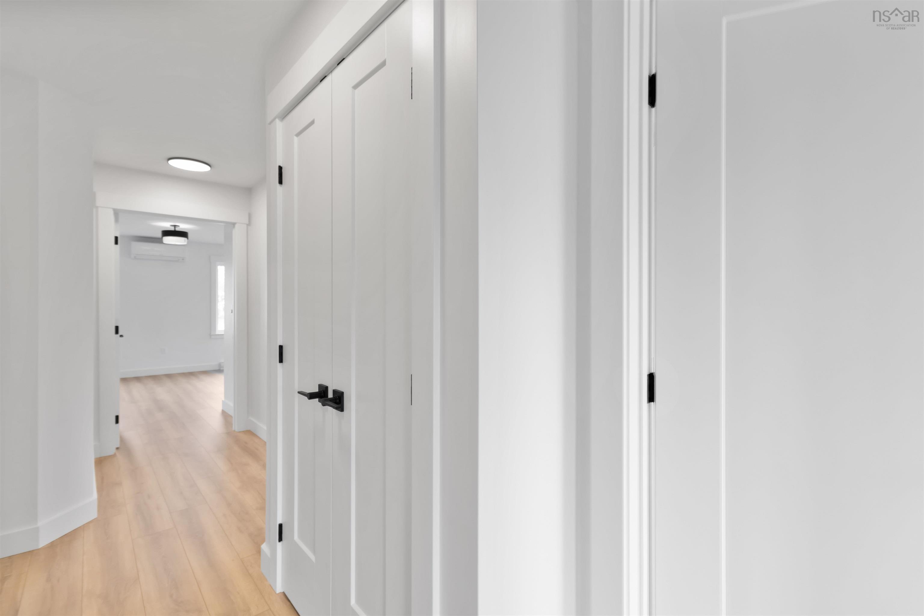 $499,999.00: 2-Unit 2 Sherwood, Enfield