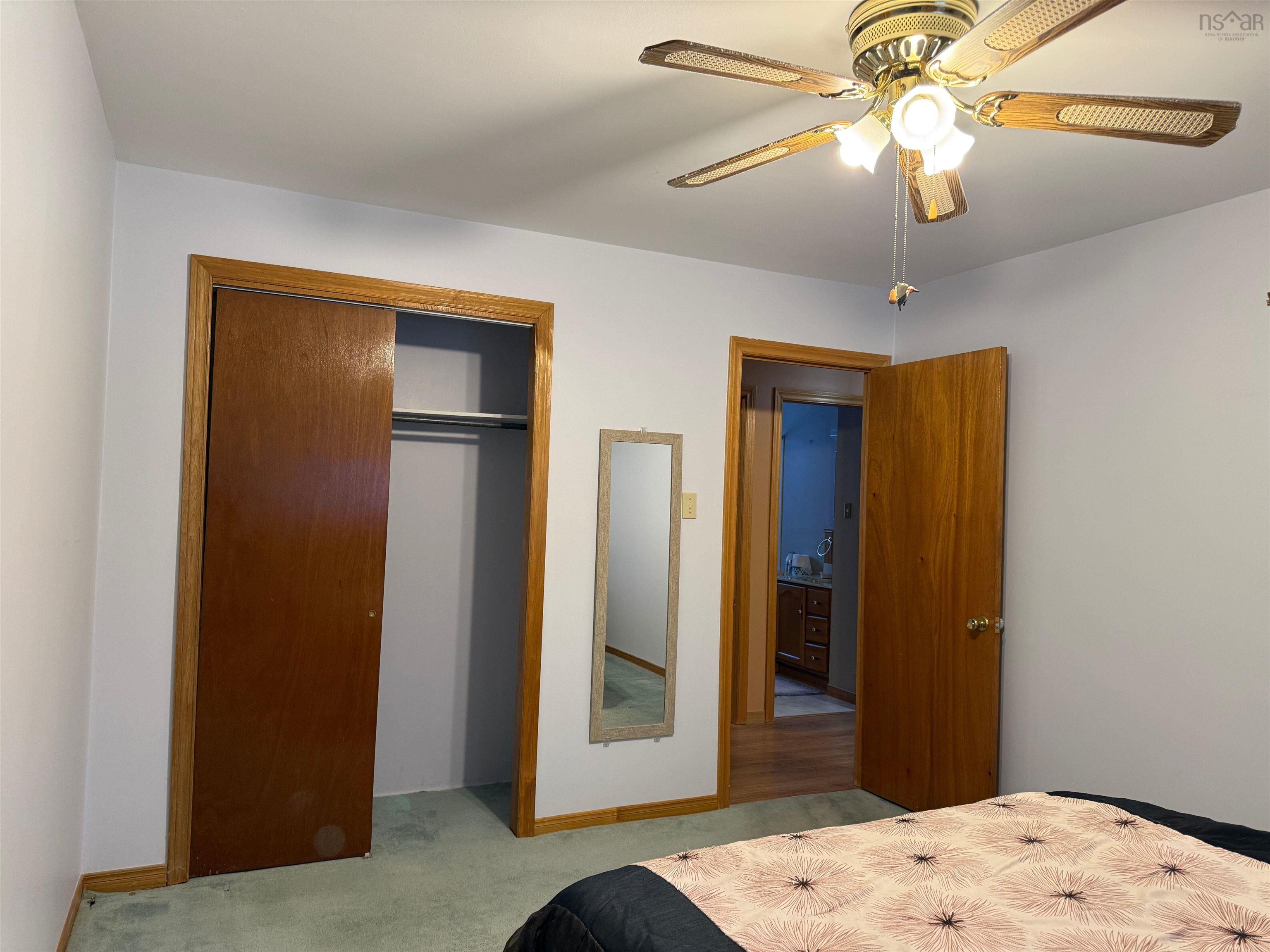 $549,900.00: 5469 Little Harbour Road, Little Harbour