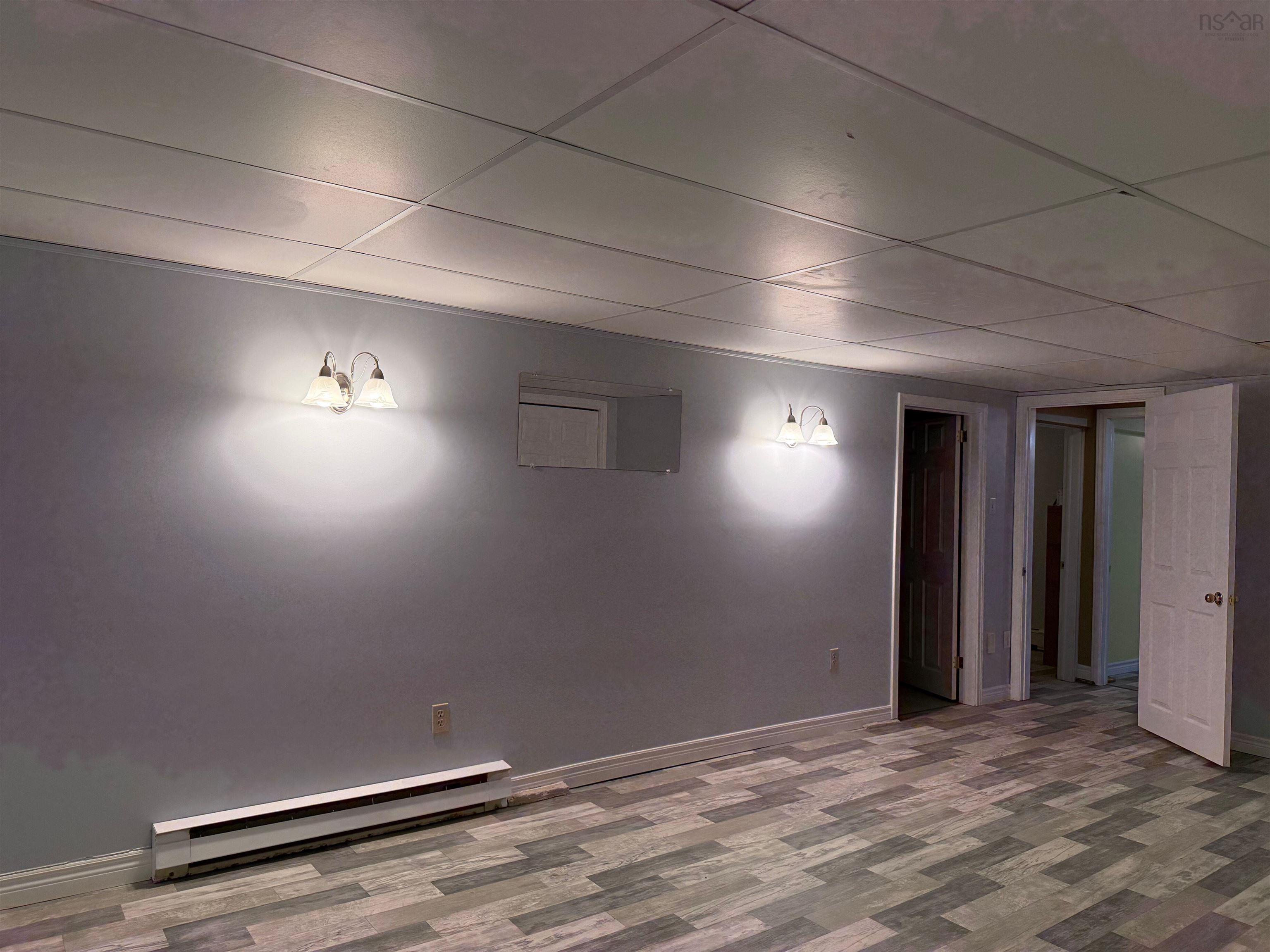 $549,900.00: 5469 Little Harbour Road, Little Harbour