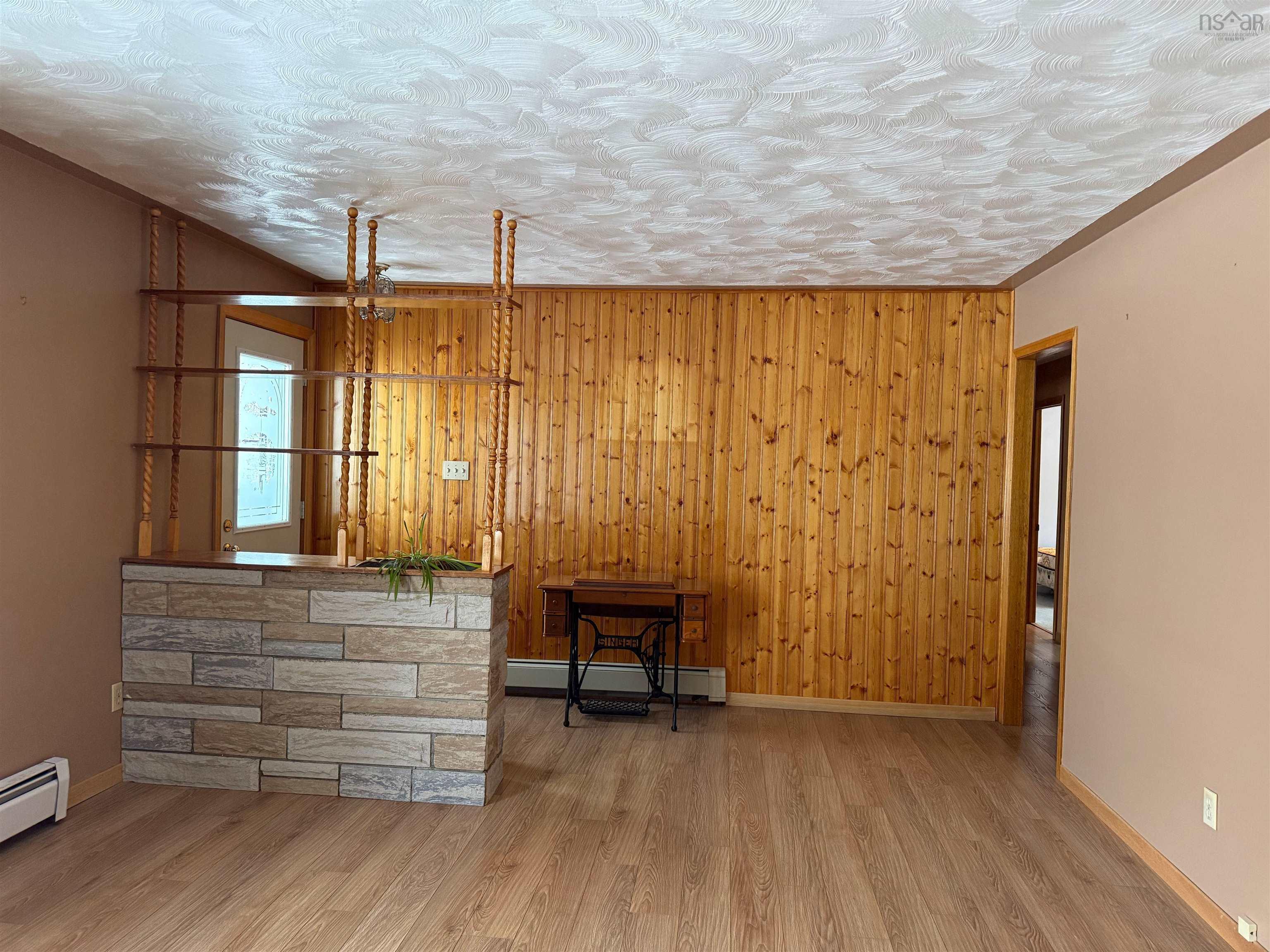 $549,900.00: 5469 Little Harbour Road, Little Harbour