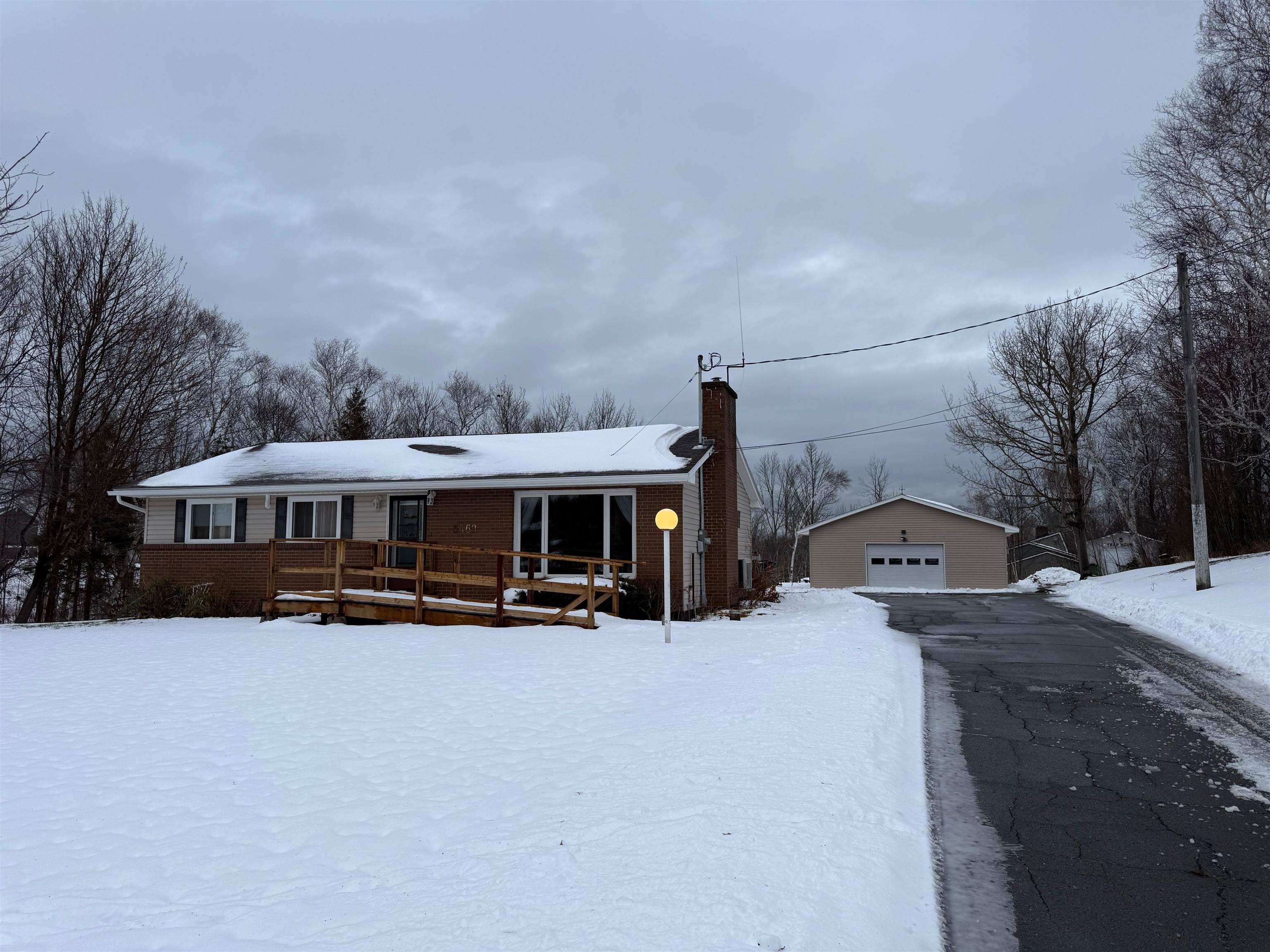 $549,900.00: 5469 Little Harbour Road, Little Harbour