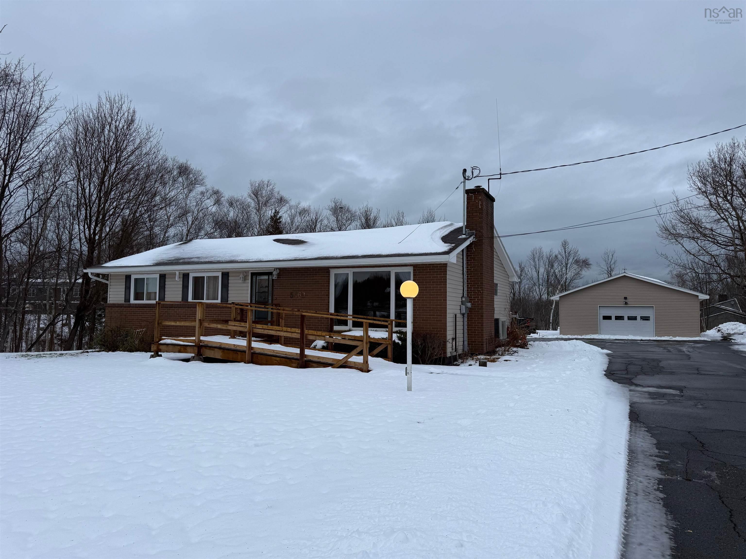 $549,900.00: 5469 Little Harbour Road, Little Harbour