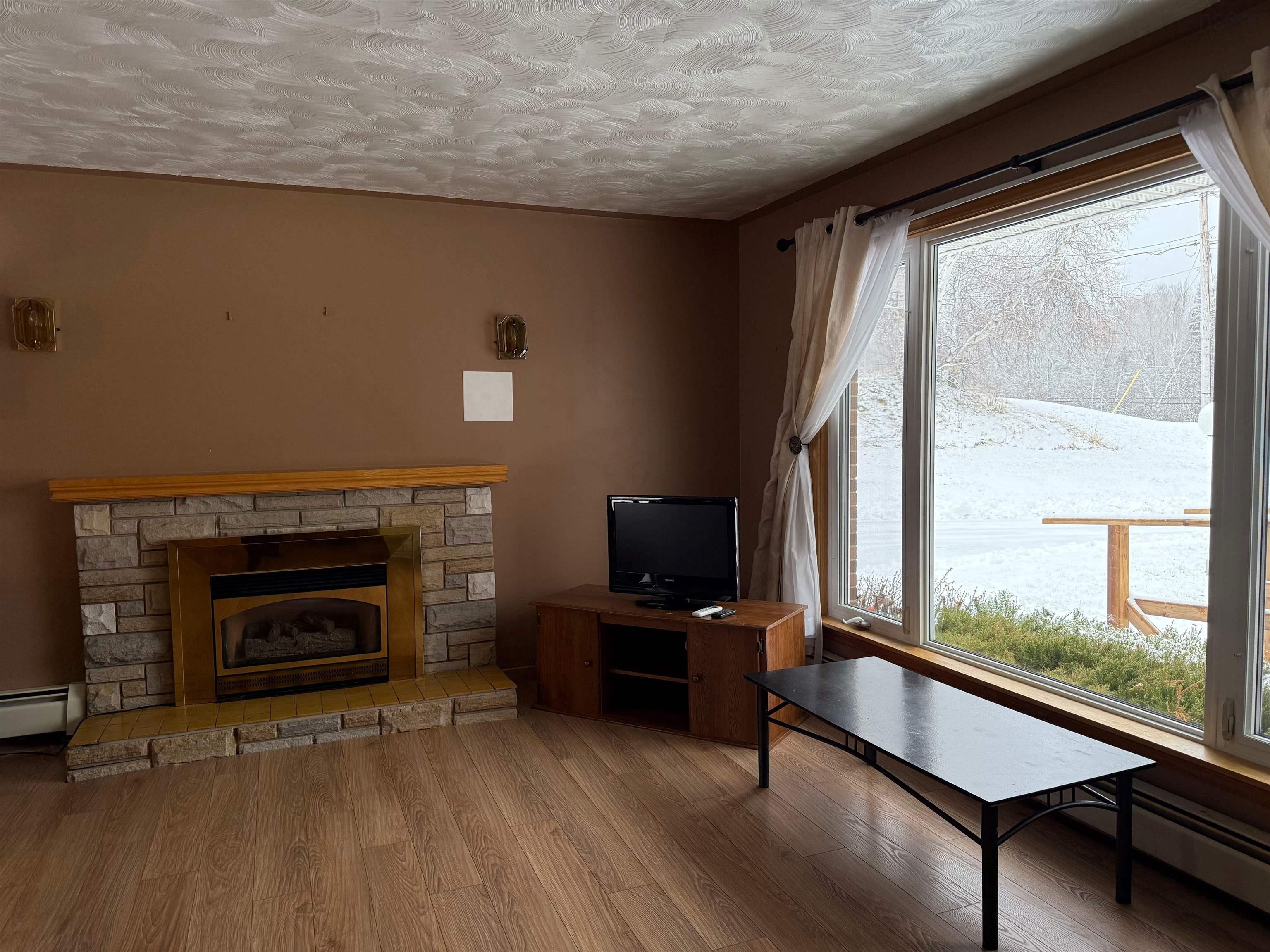 $549,900.00: 5469 Little Harbour Road, Little Harbour