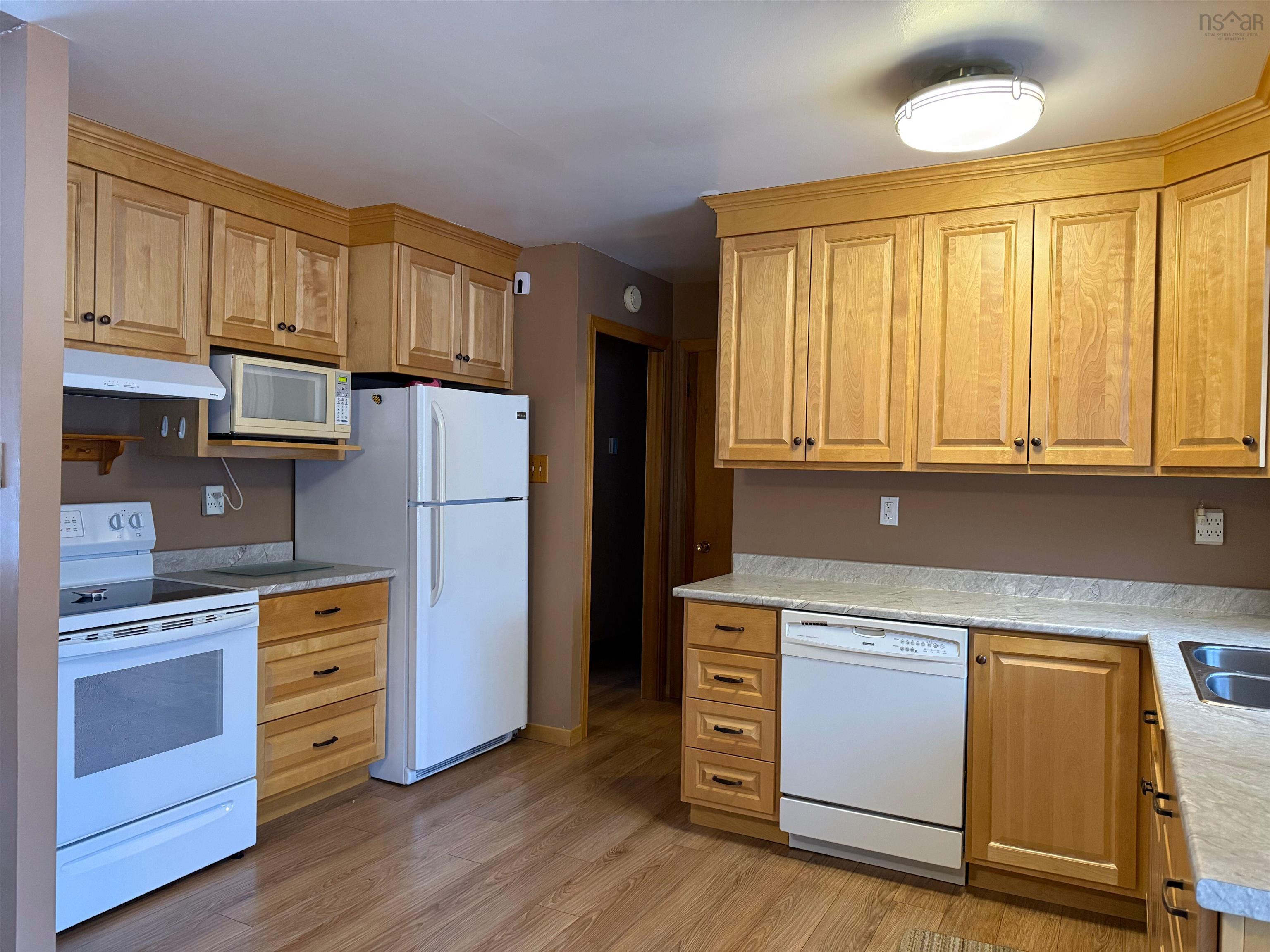 $549,900.00: 5469 Little Harbour Road, Little Harbour