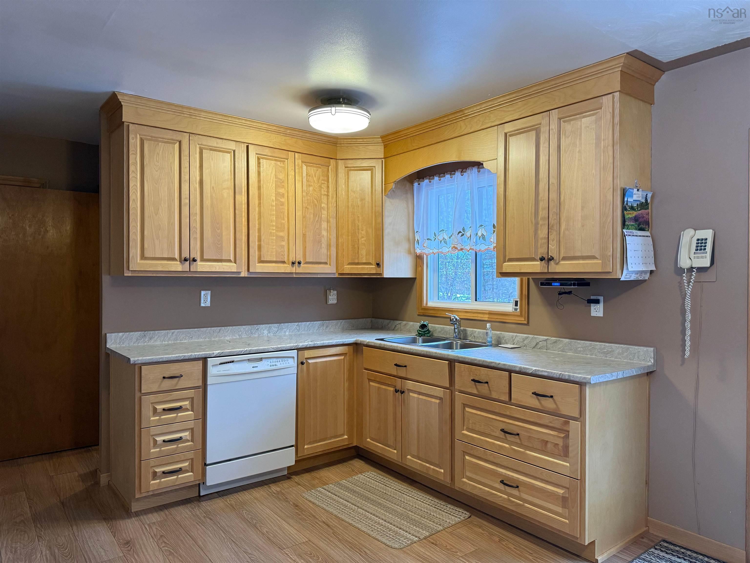 $549,900.00: 5469 Little Harbour Road, Little Harbour