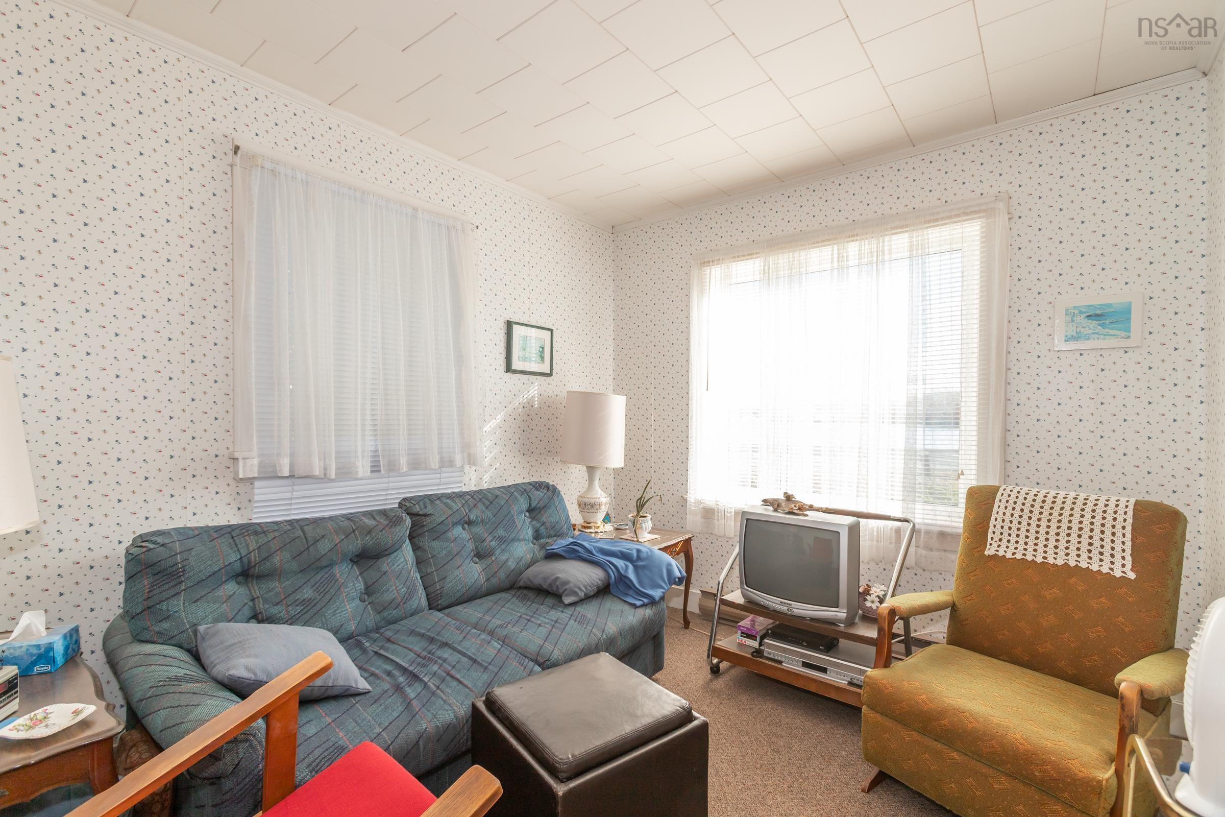 $175,000.00: 15 Shore Road, Digby