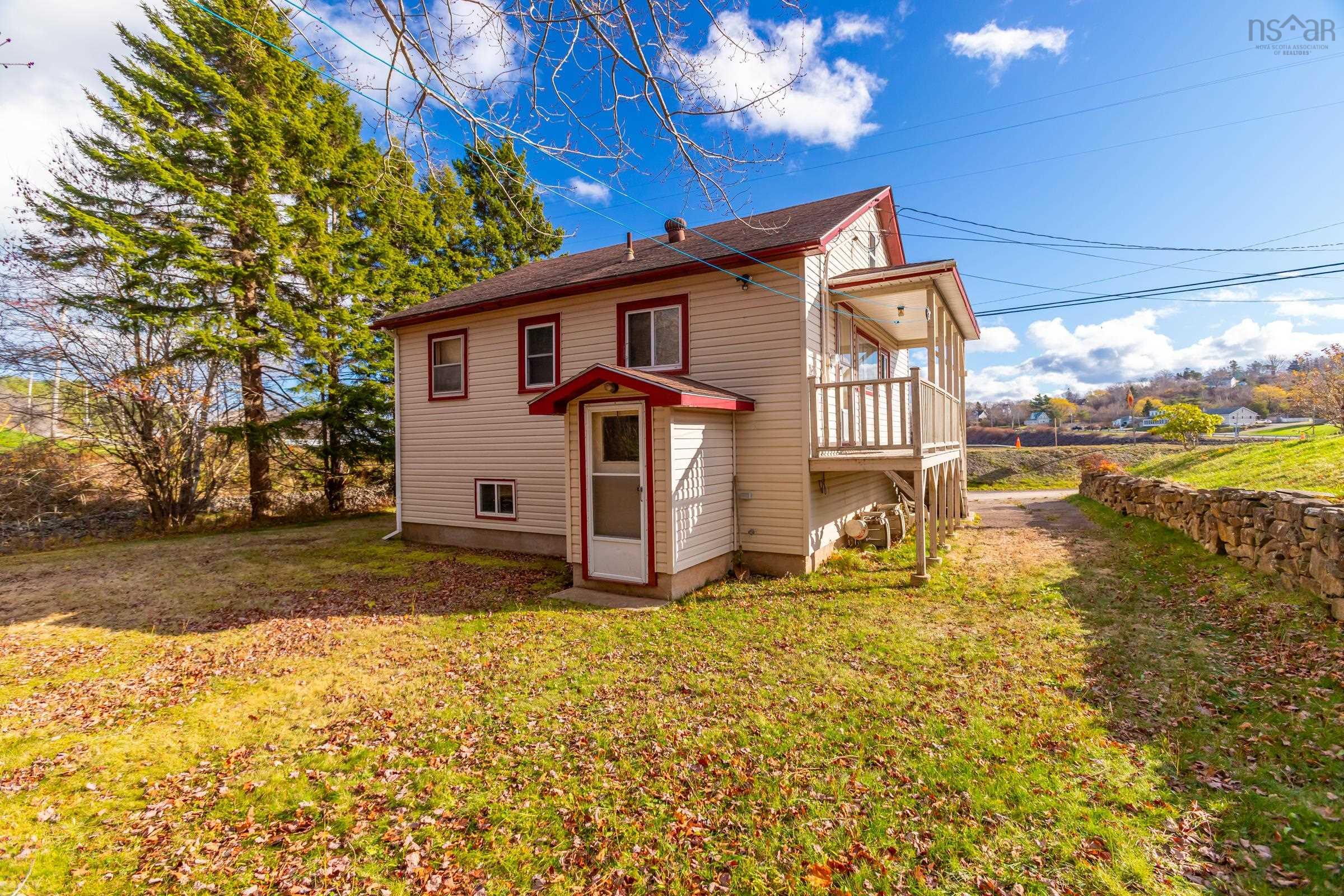 $175,000.00: 15 Shore Road, Digby