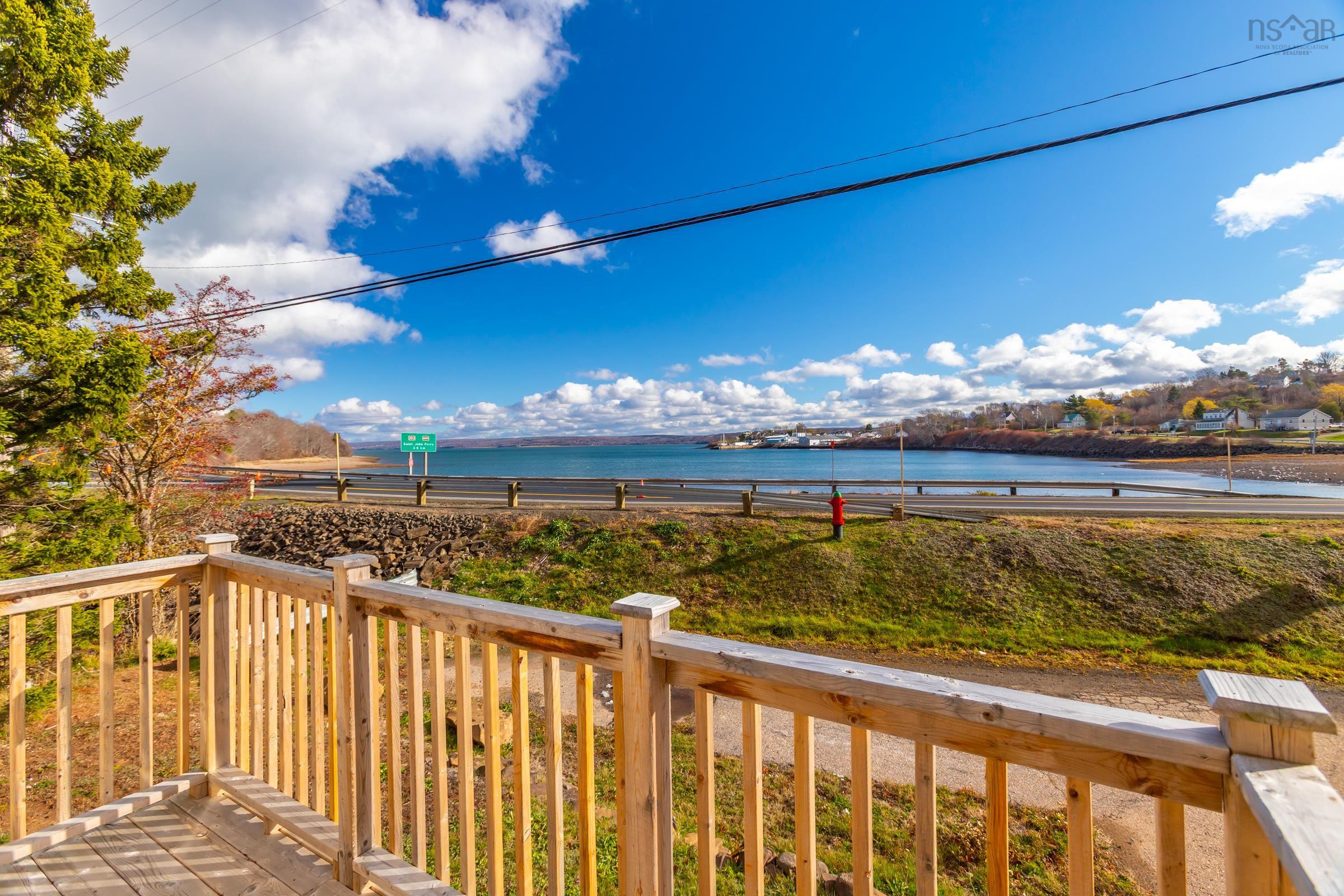 $175,000.00: 15 Shore Road, Digby