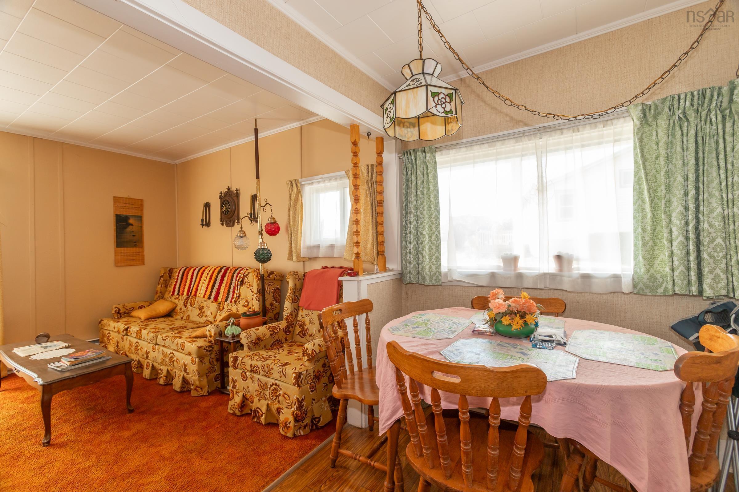 $175,000.00: 15 Shore Road, Digby