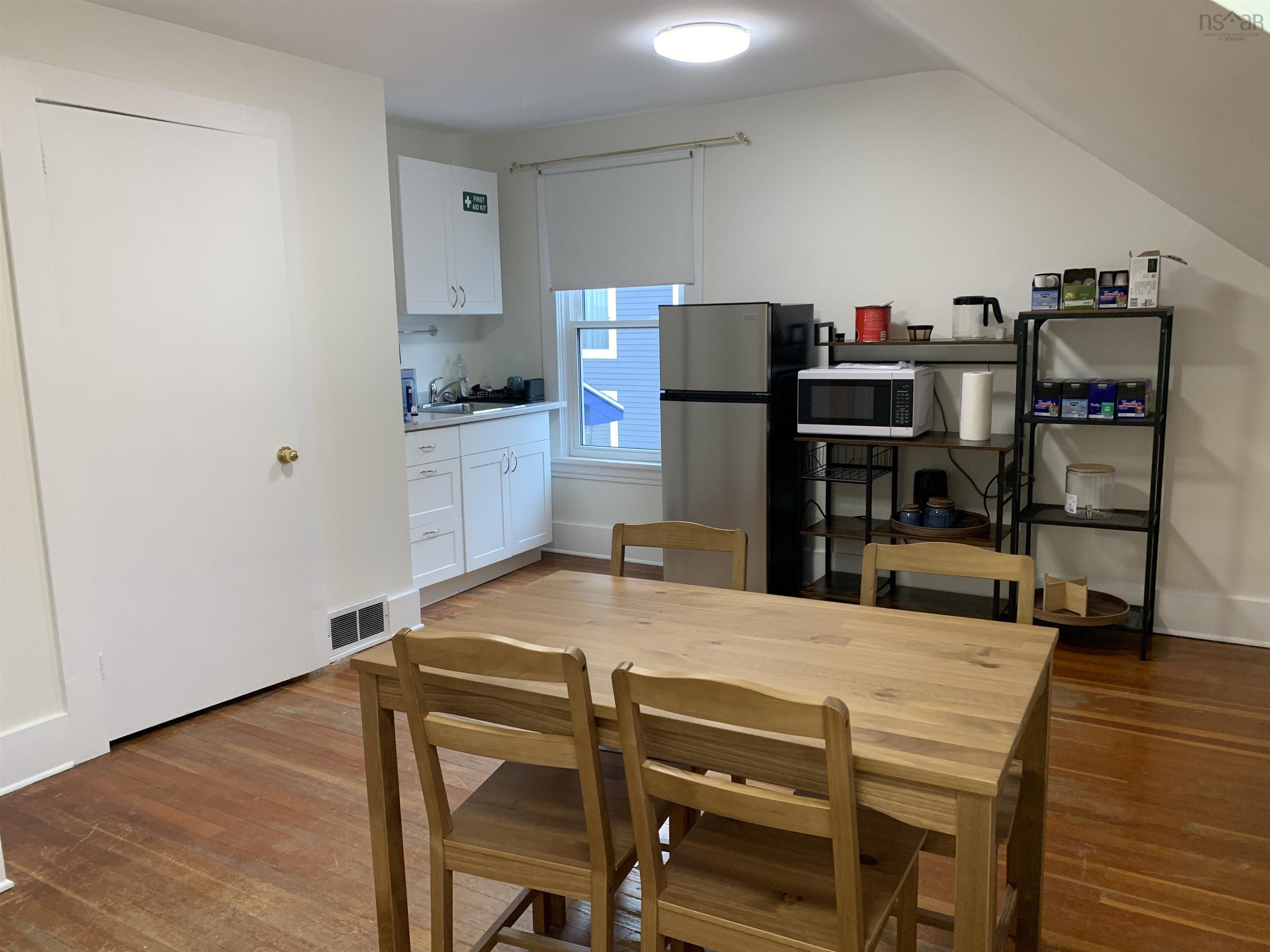 $1,695,000.00: 1105 Bedford Highway, Bedford